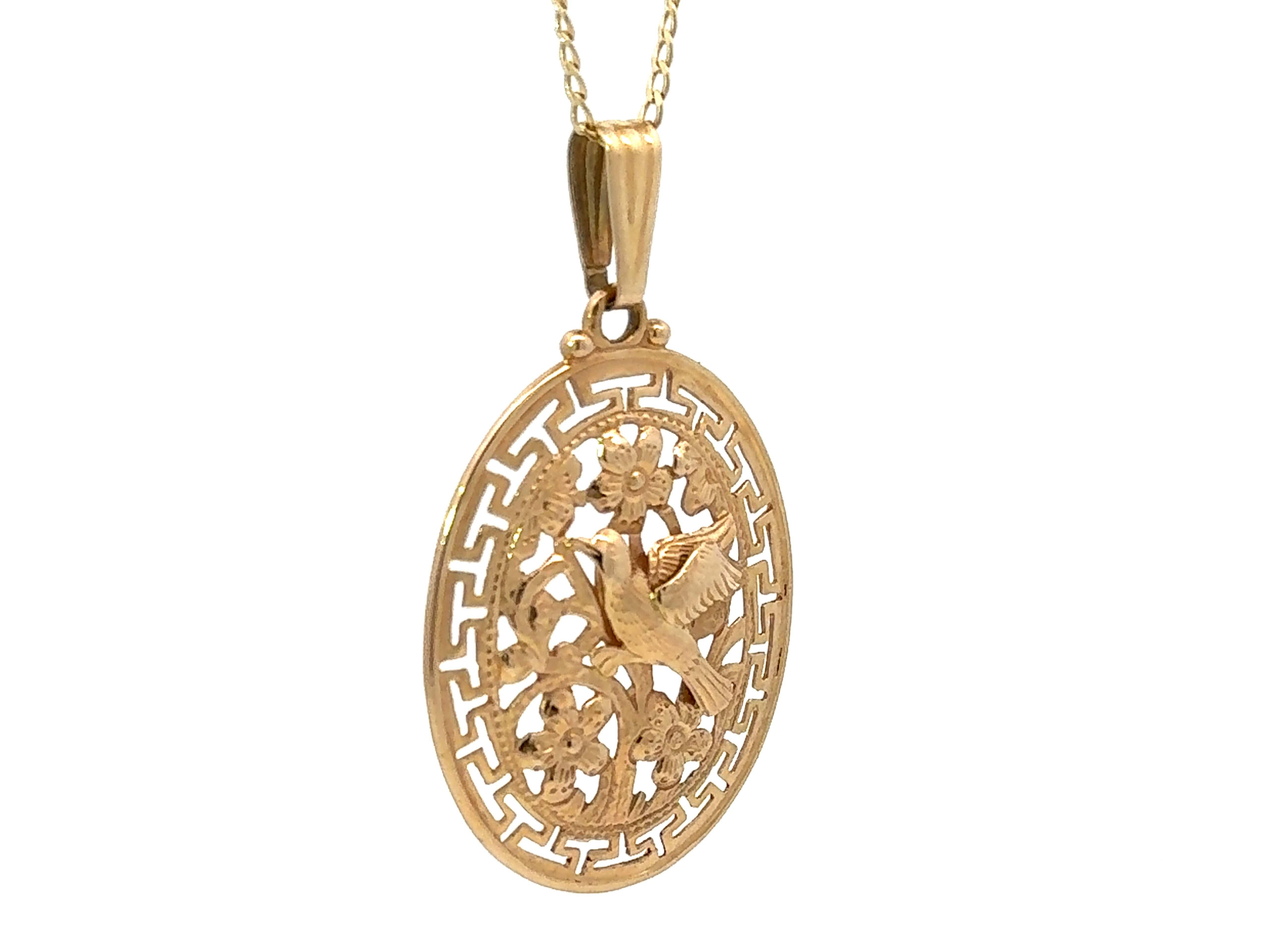 Ming's Hawaii Pájaro sobre una ciruela Collar ovalado perforado Oro amarillo 14k Moderno en venta