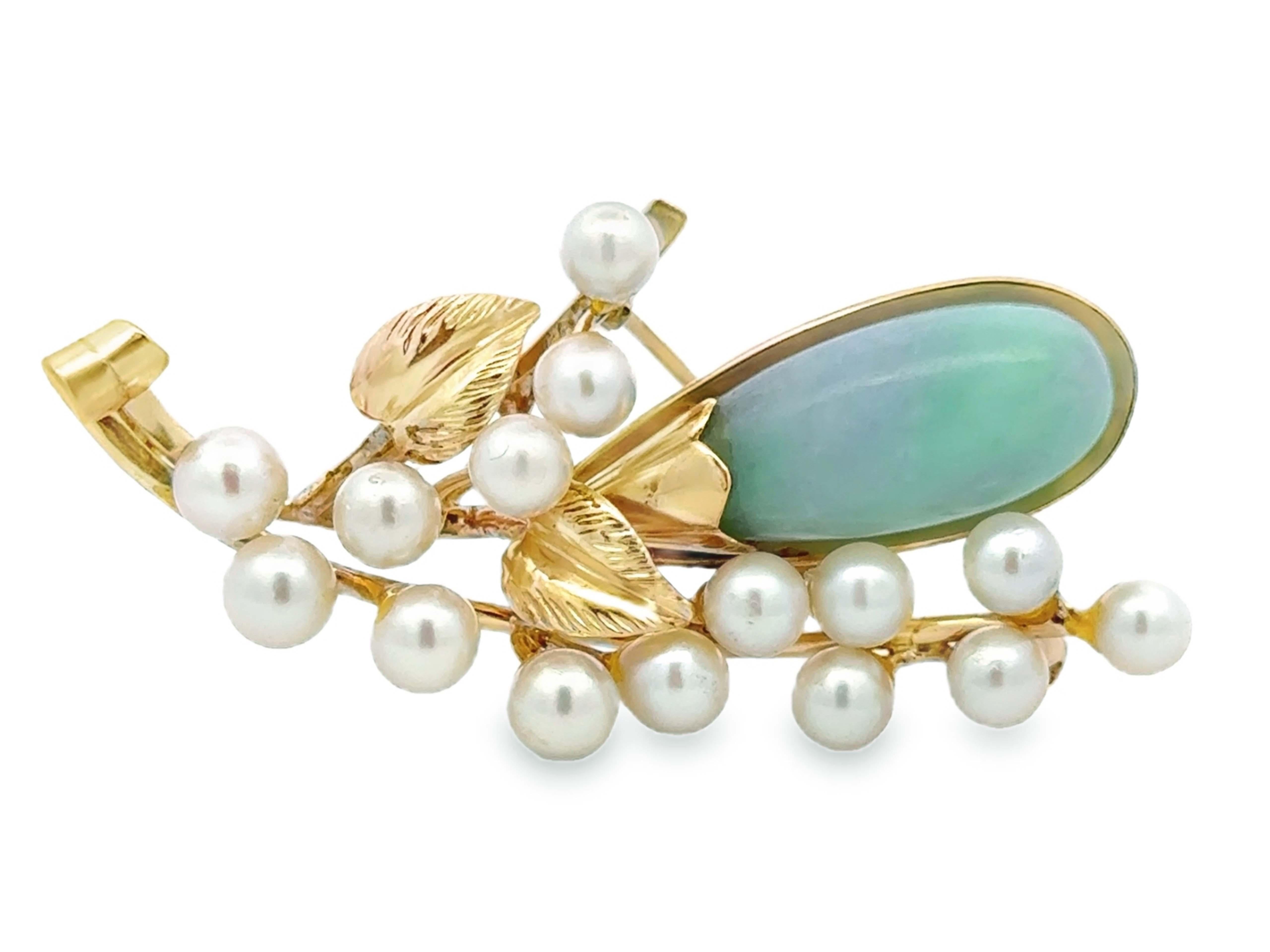 Taglio rotondo Ming Ming Hawaii, un bracciale a forma di pera di giada e perla in oro giallo 14k in vendita