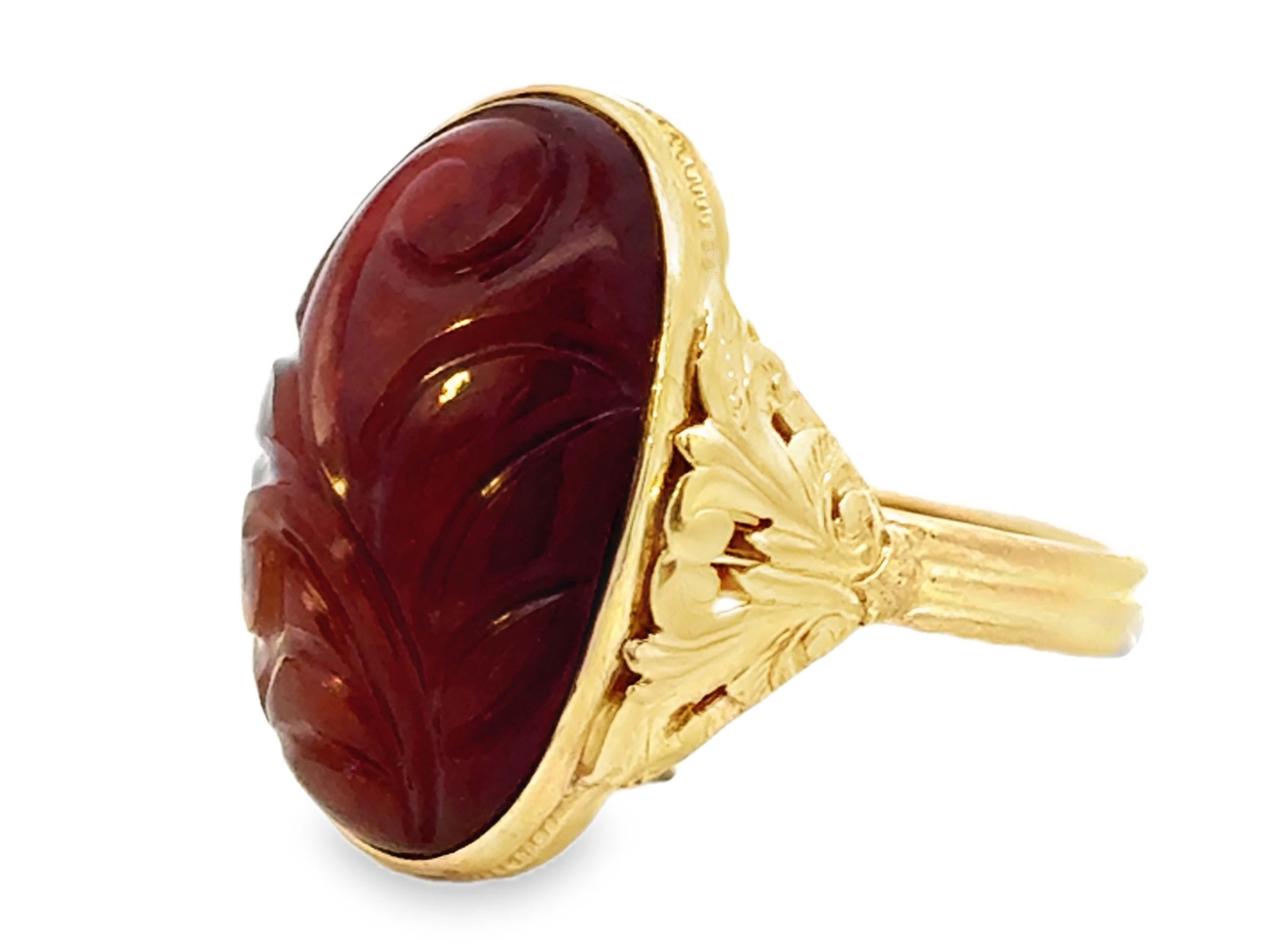Cabochon Mings Hawaii Carved Red Brown Jade Ring 14k Yellow Gold For Sale