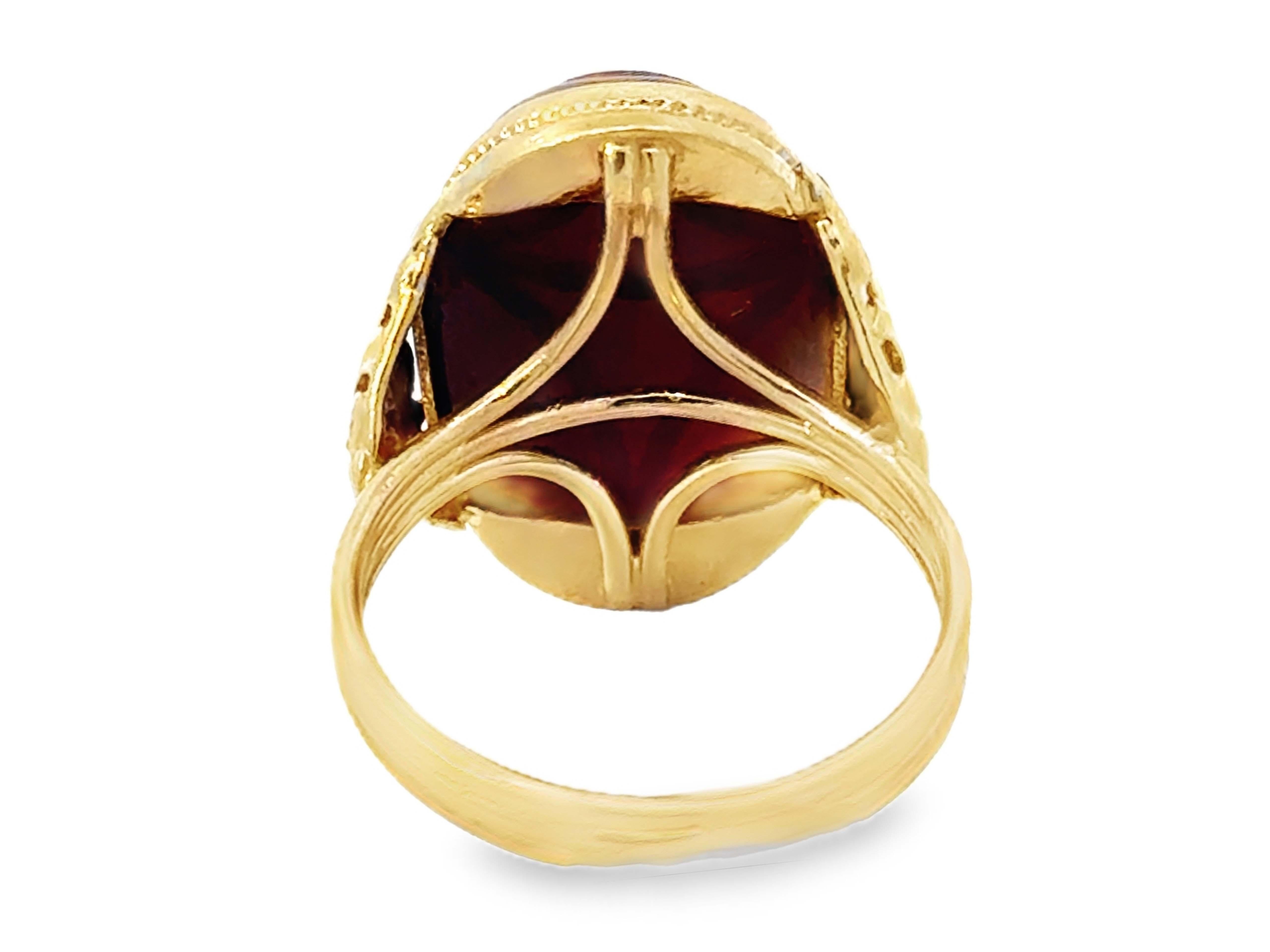 Mings Hawaii Carved Red Brown Jade Ring 14k Yellow Gold For Sale 1