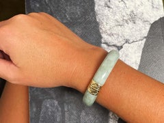 Mings Hawaii Green Jade Hinged Bangle 14K Yellow Gold