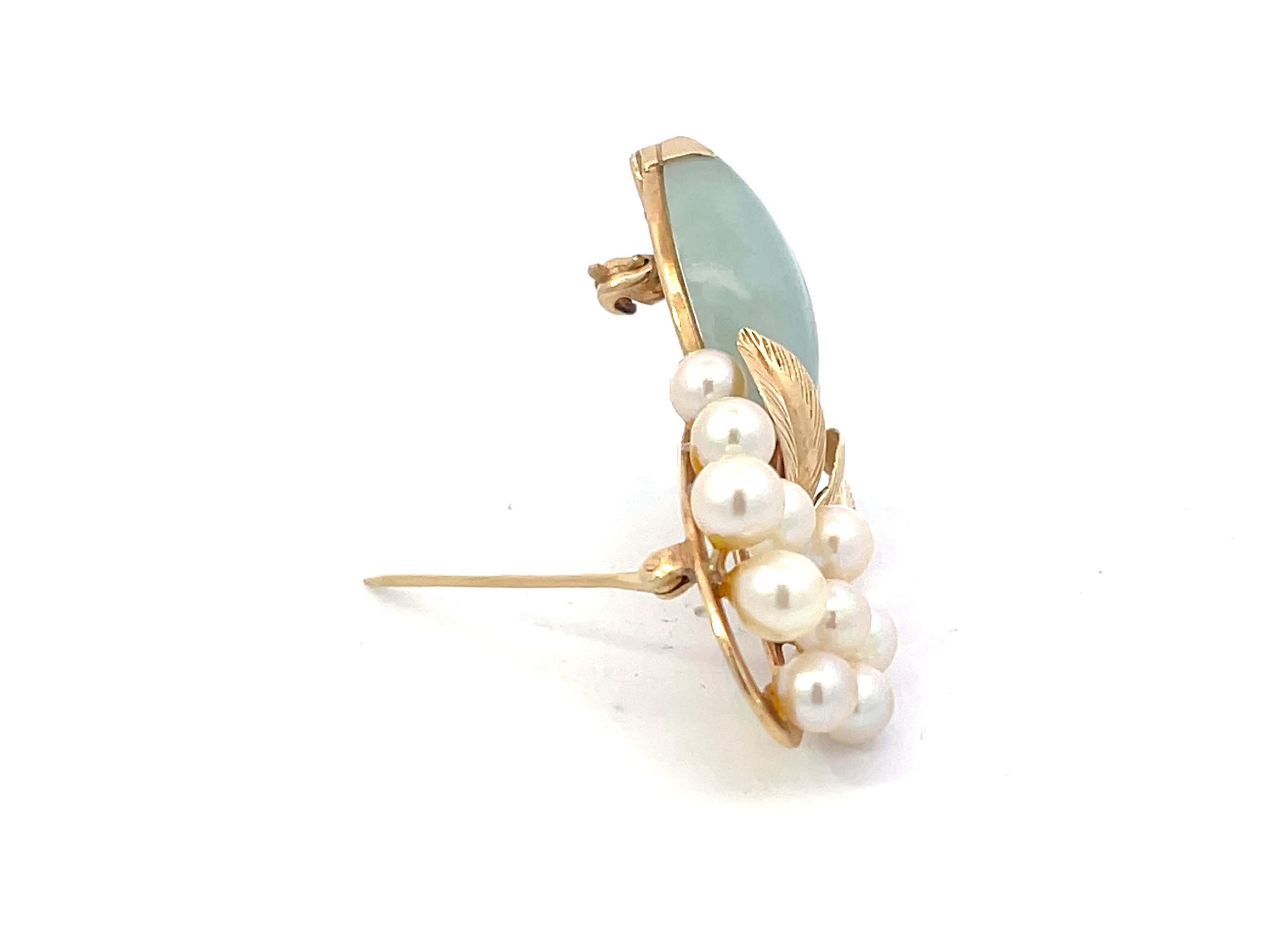 Round Cut Mings Hawaii Jade and Pearl Leaf Branch Brooch in 14k Yellow Gold For Sale