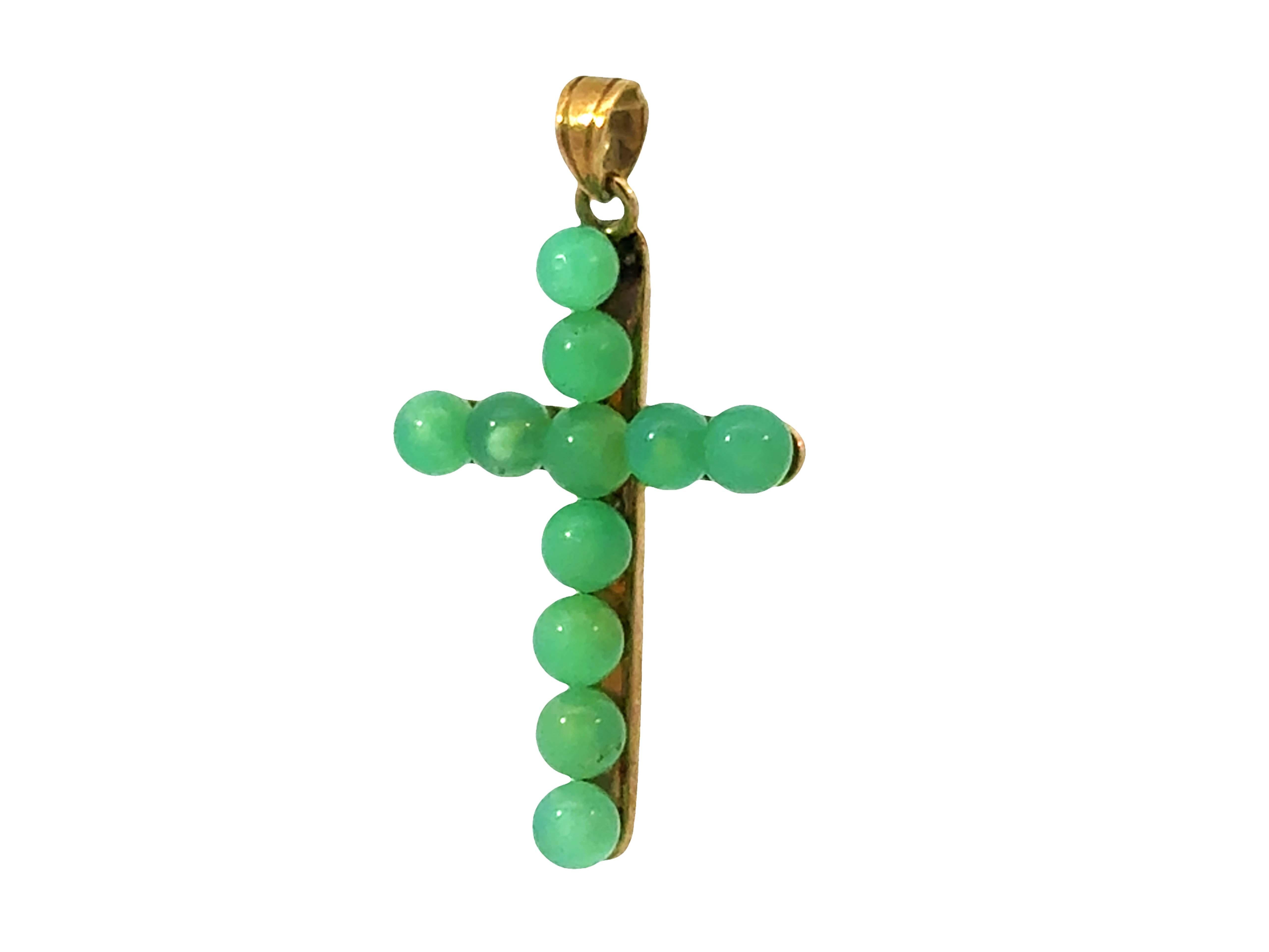Taille ronde Pendentif croix en jade d'Hawaï Ming 14k or jaune en vente