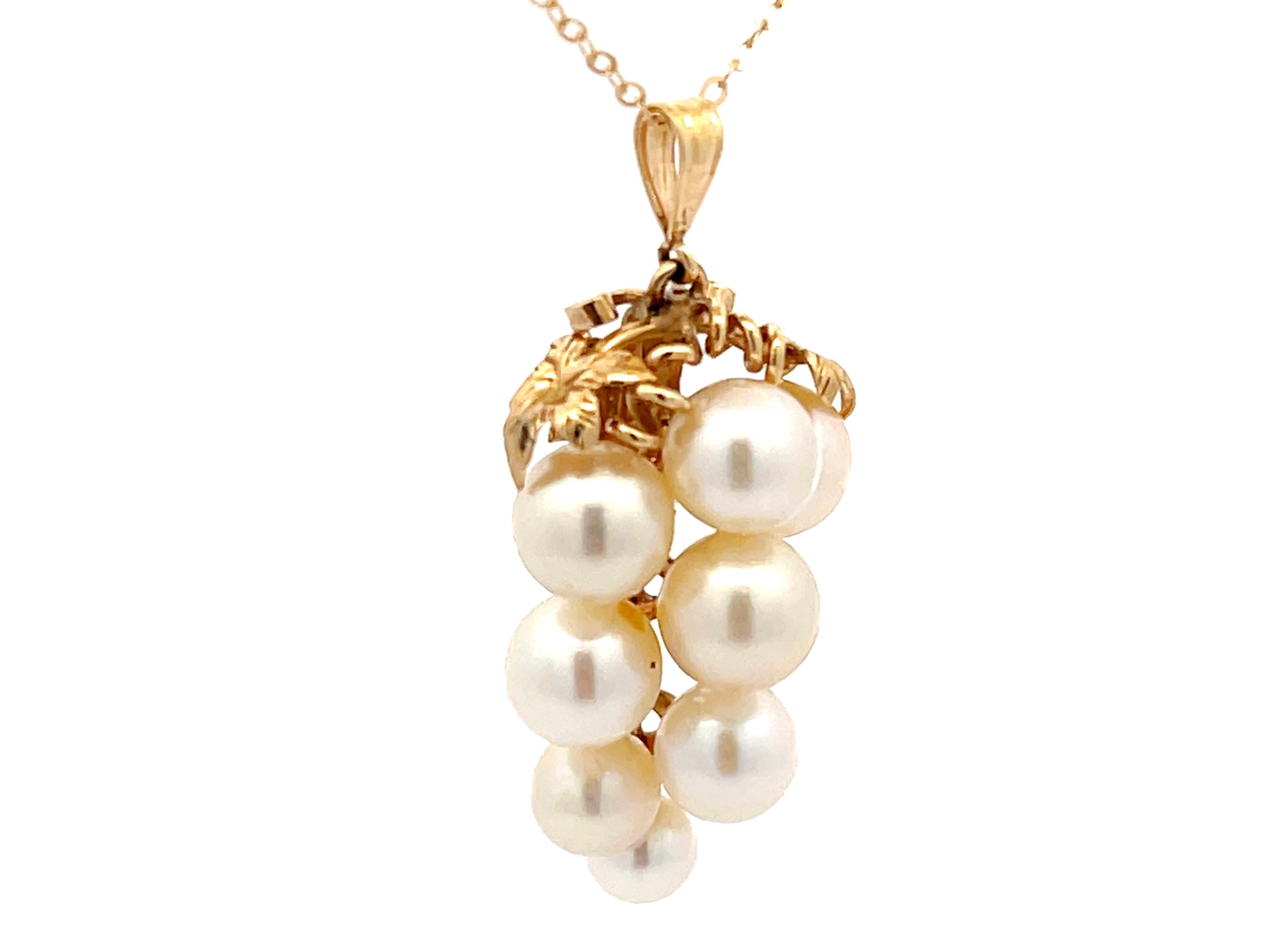 Modern Mings Hawaii Pearl and Leaf Pendant in 14k Yellow Gold with Chain For Sale