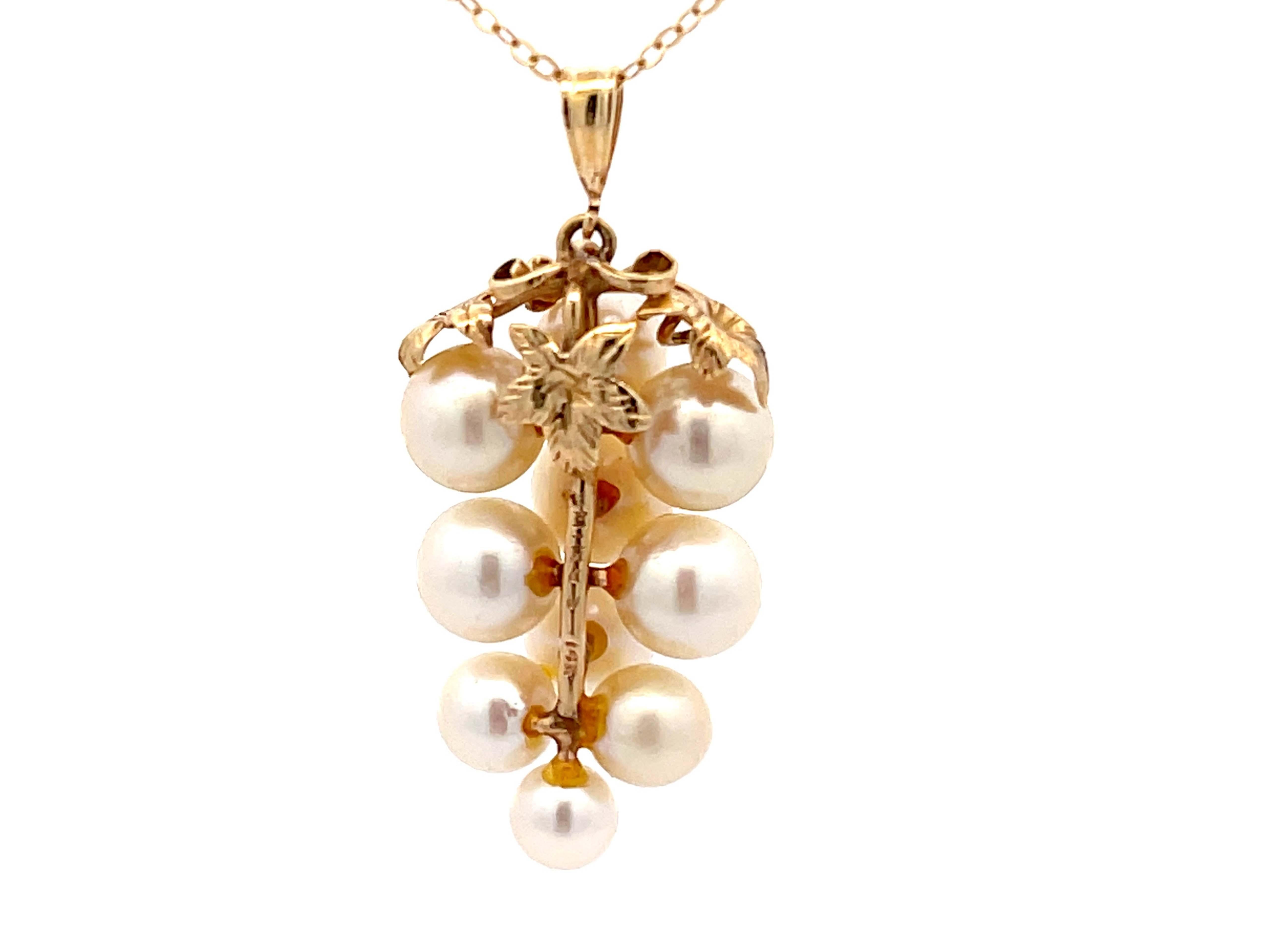 Women's Mings Hawaii Pearl and Leaf Pendant in 14k Yellow Gold with Chain For Sale