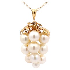 Retro Mings Hawaii Pearl and Leaf Pendant in 14k Yellow Gold with Chain