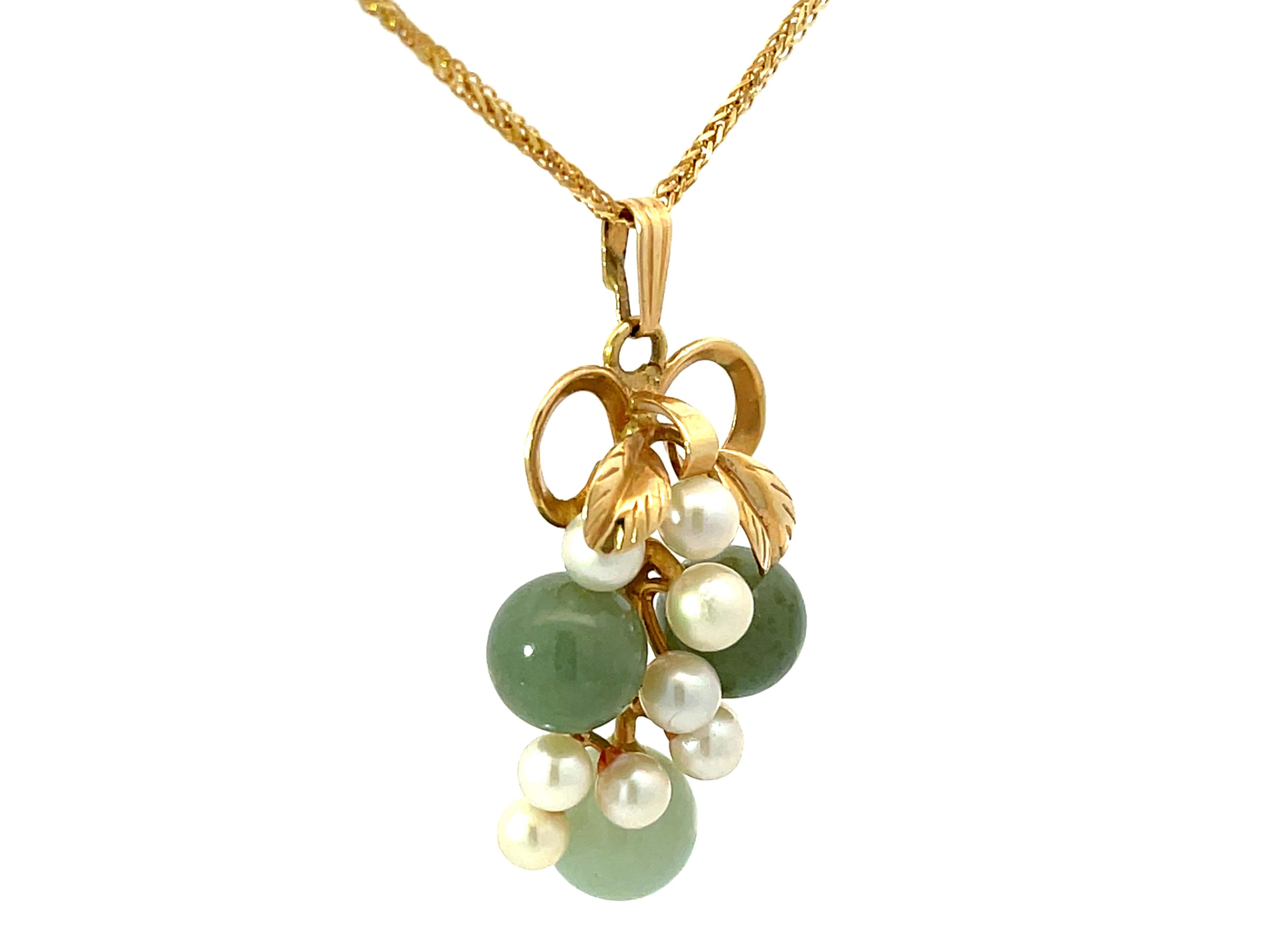 Modern Mings Hawaii Round Jade Pearl Leaf Necklace 14k Yellow Gold For Sale