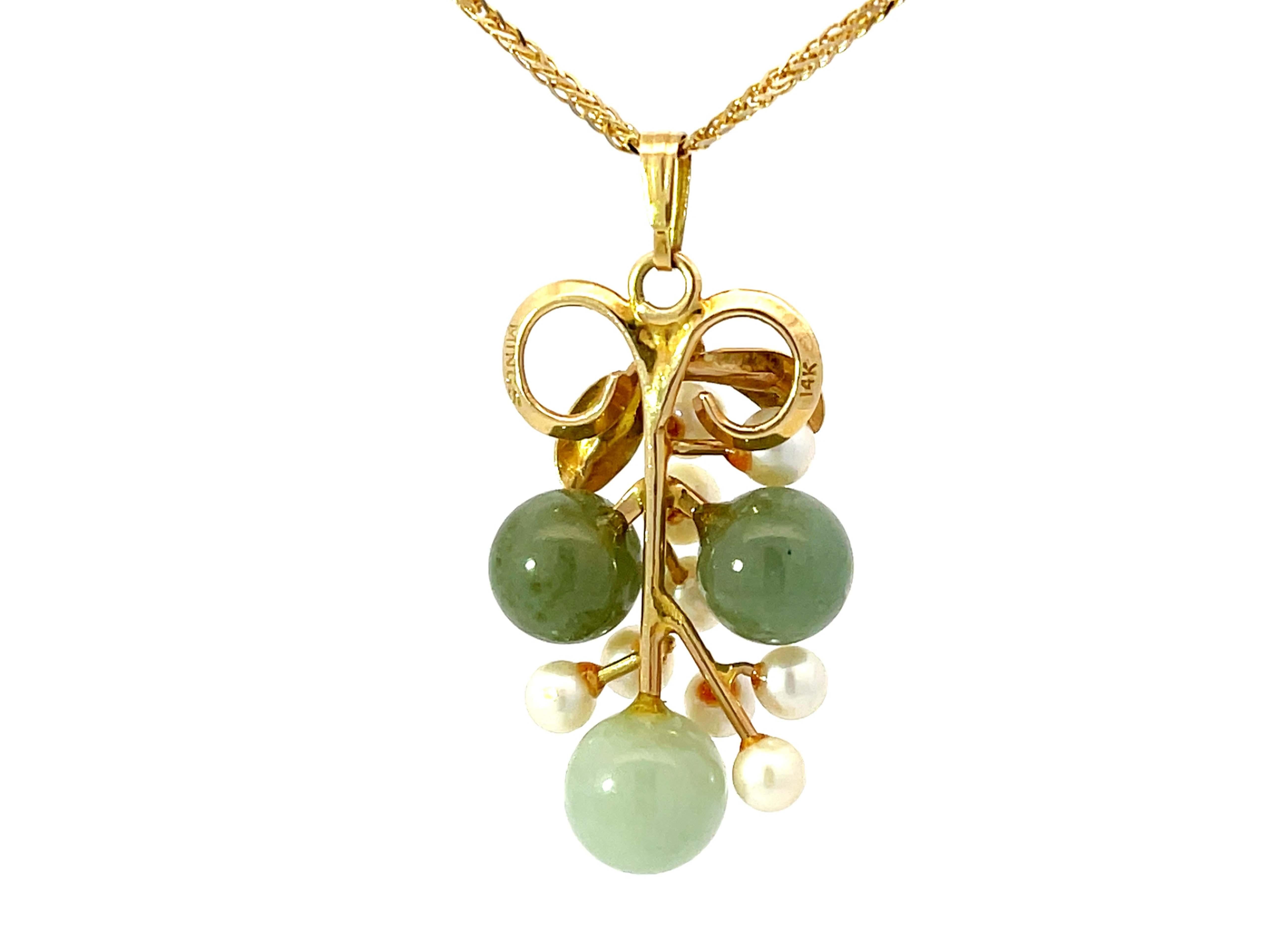 Mings Hawaii Round Jade Pearl Leaf Necklace 14k Yellow Gold For Sale 1