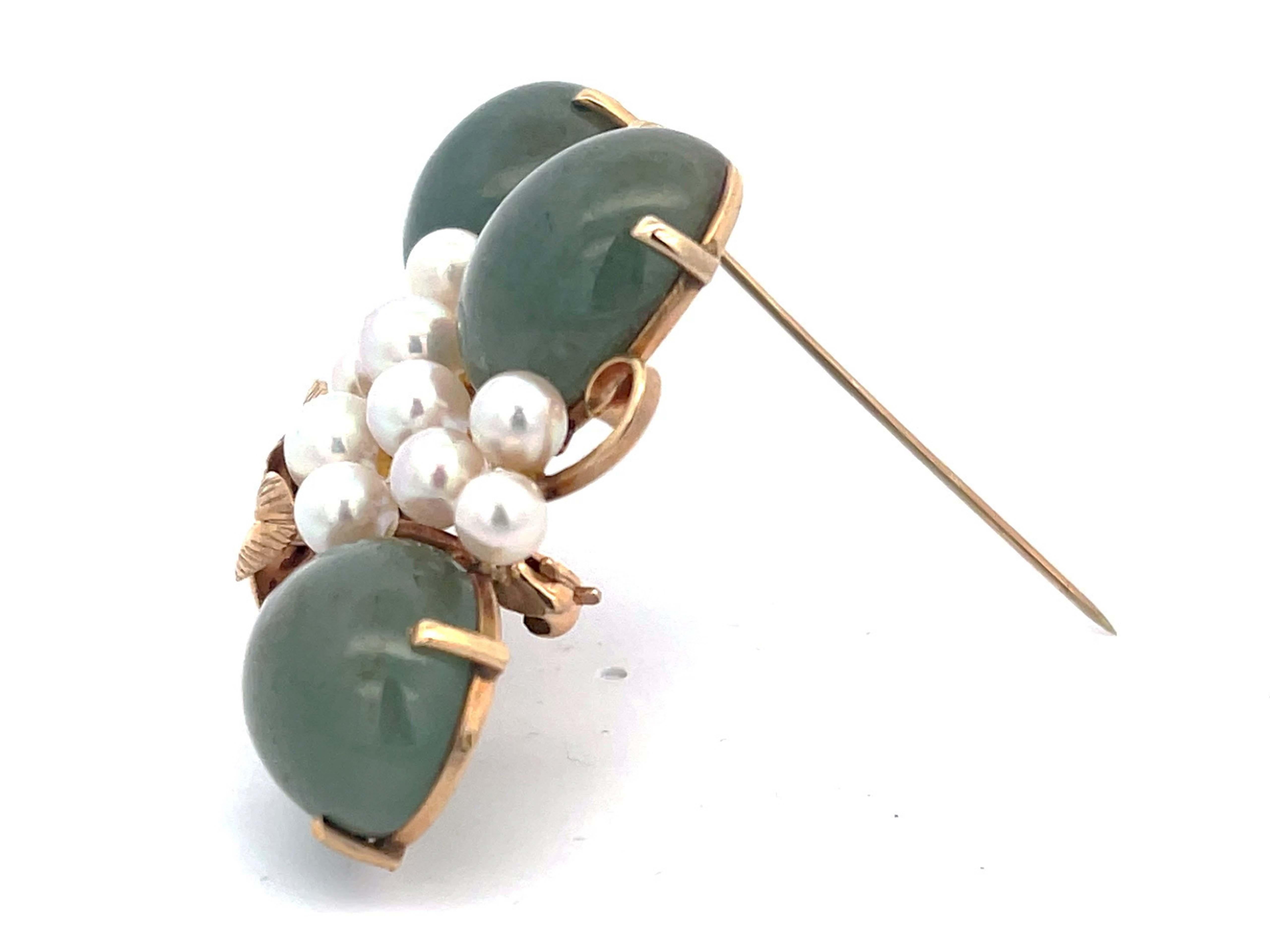 Mings Jade and Pearl Leaf Brooch in 14k Yellow Gold In Excellent Condition For Sale In Honolulu, HI