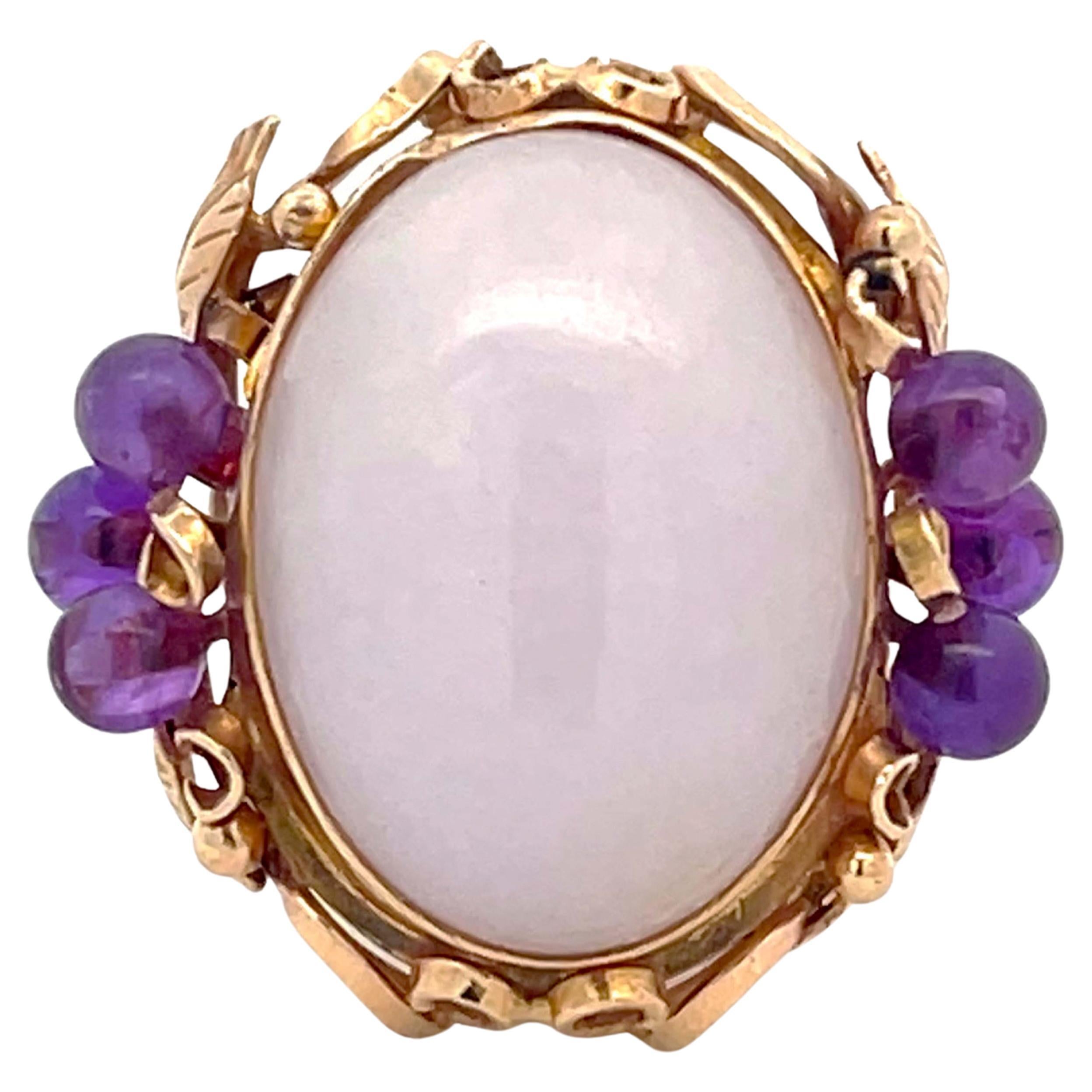 Mings Lavender Jade and Purple Amethyst Ring in 14k Yellow Gold For Sale