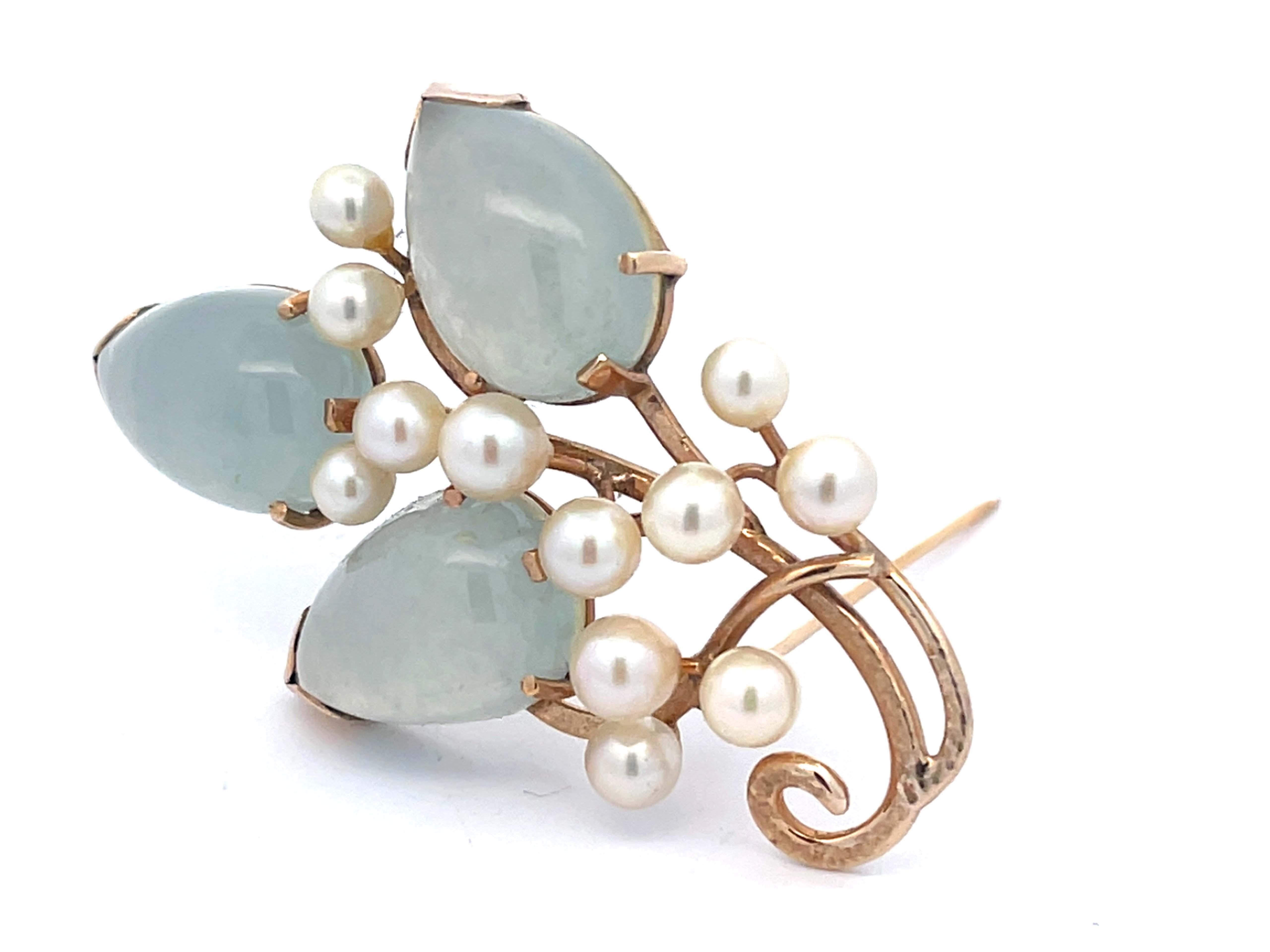 Round Cut Mings Light Jade Leaf and Pearl Branch Brooch in 14k Yellow Gold For Sale