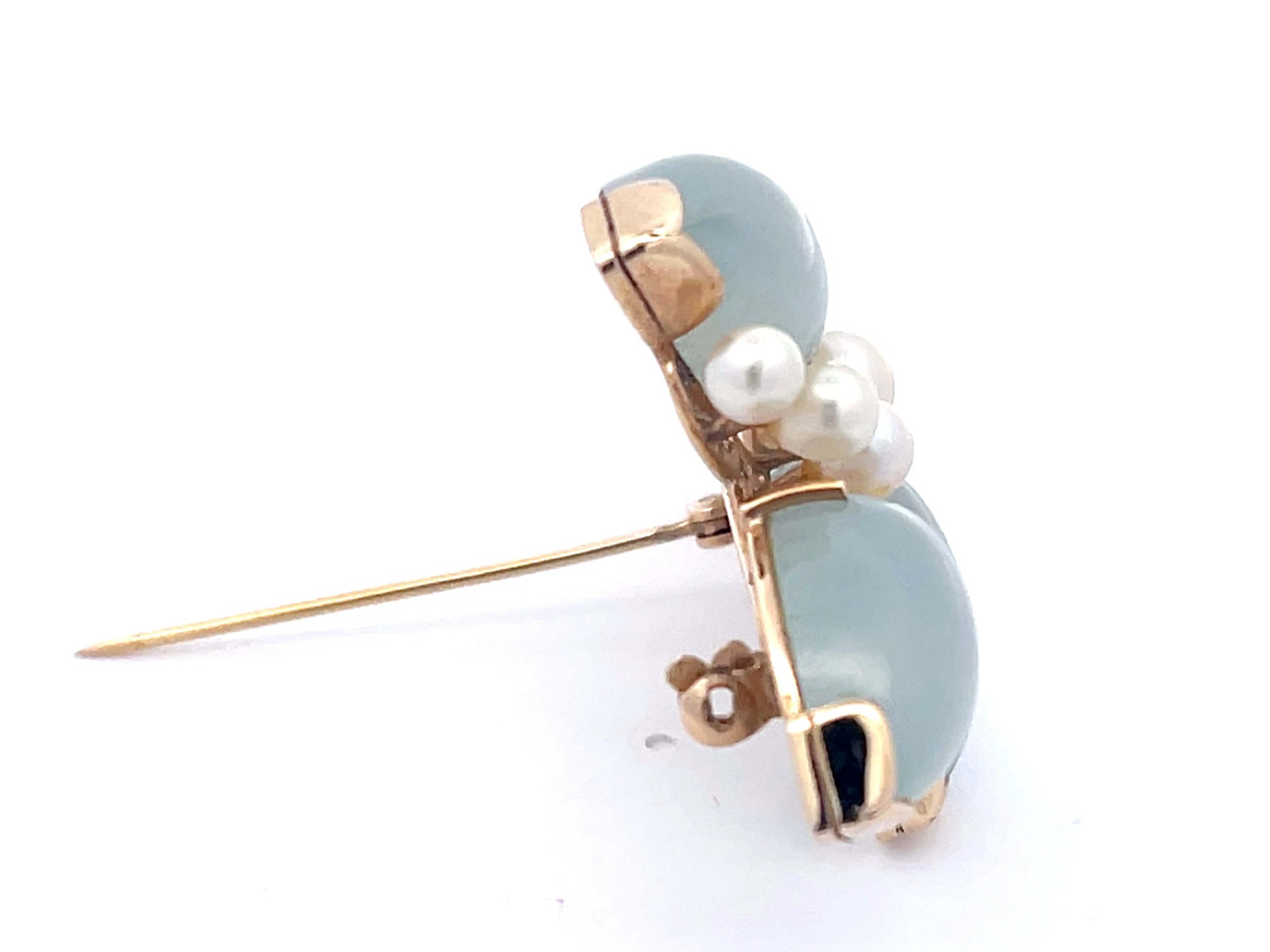 Mings Light Jade Leaf and Pearl Branch Brooch in 14k Yellow Gold In Excellent Condition For Sale In Honolulu, HI