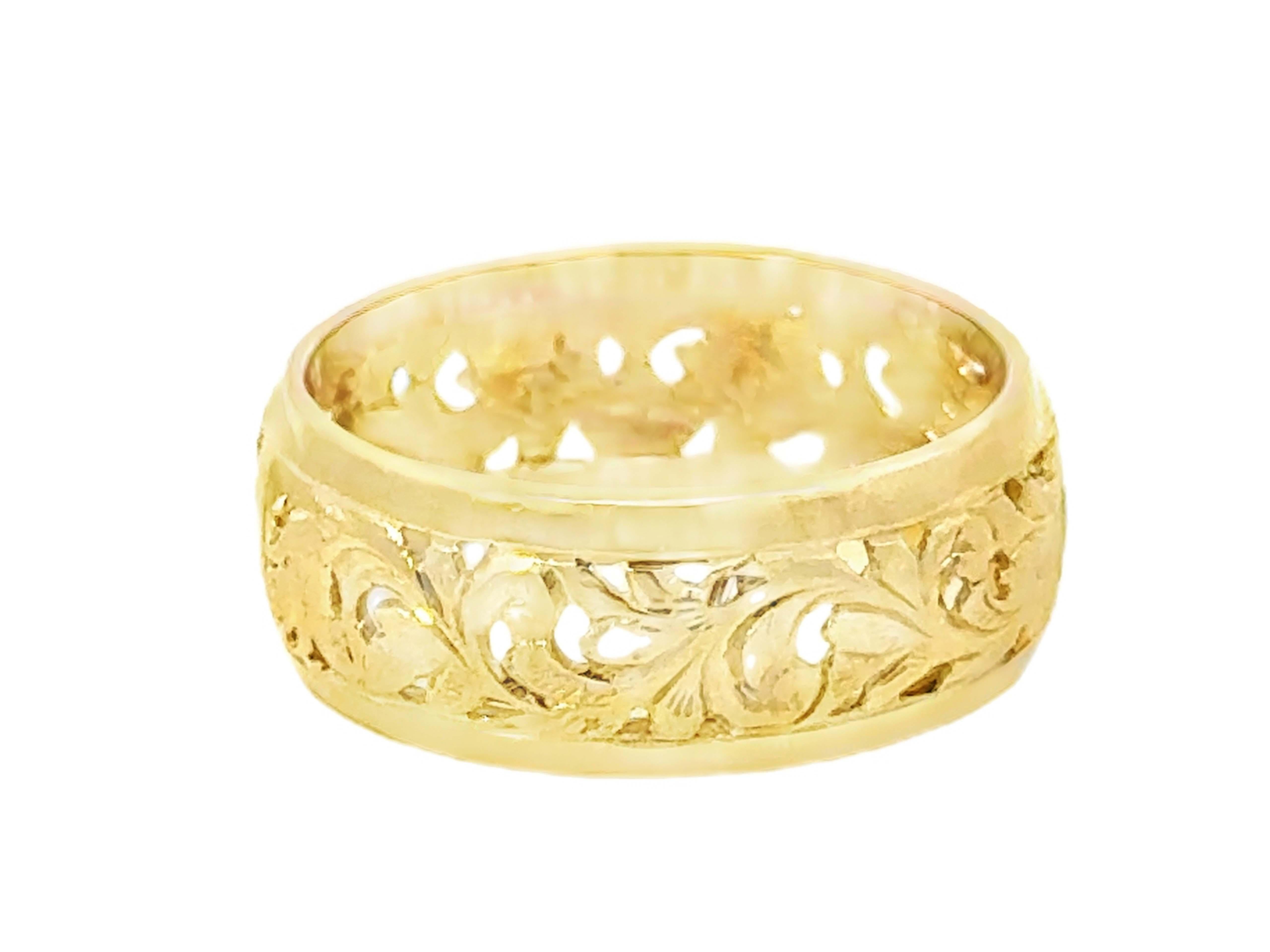Mings Longevity Cutout Band Ring 14k Yellow Gold For Sale 1