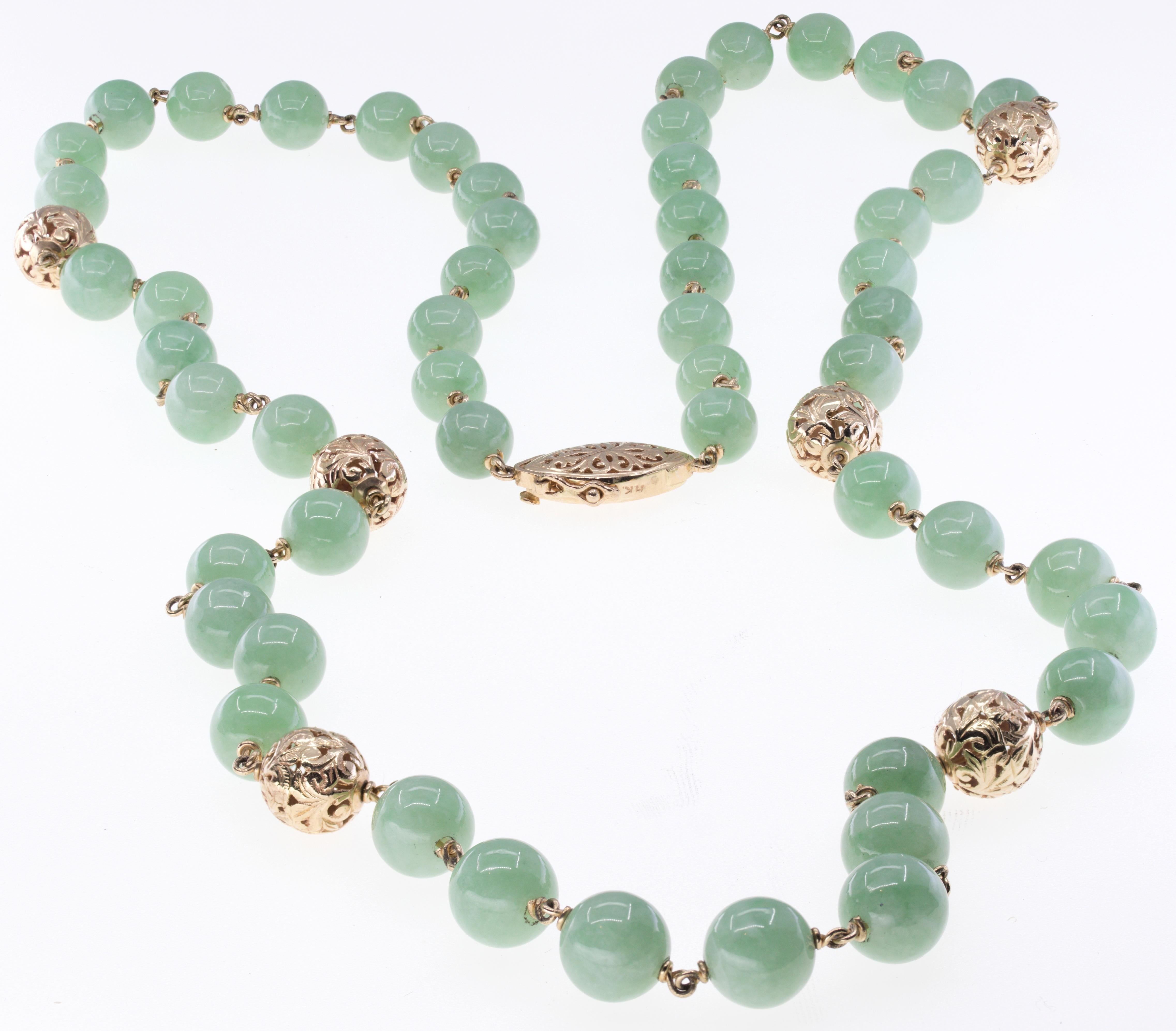 Women's or Men's Ming’s Mason Kay Certified Natural Green Jadeite Jade Bead, 14K Yellow Gold Neck For Sale