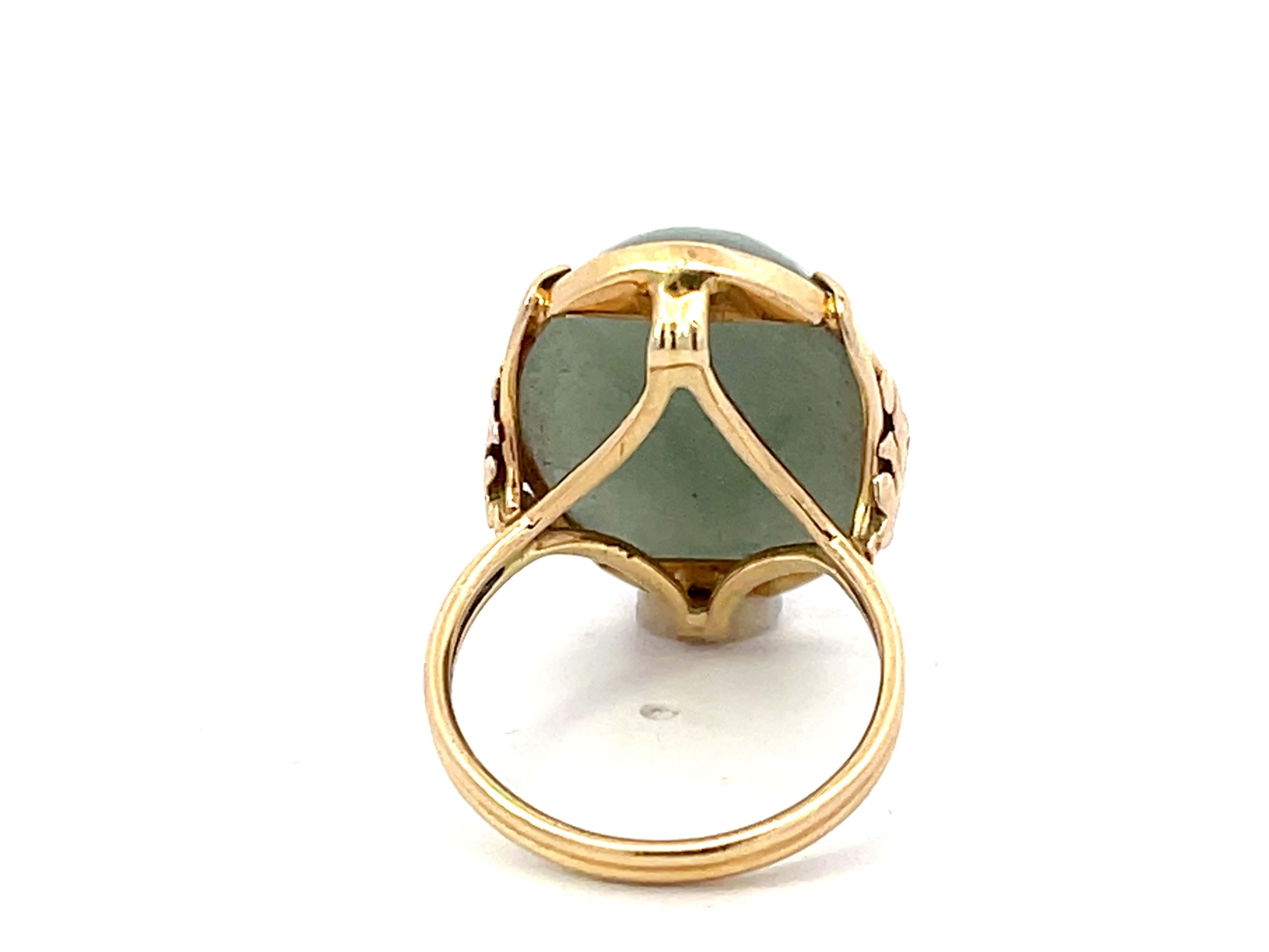 Mings Oval Cabochon Green Jade Ring 14k Yellow Gold For Sale 2