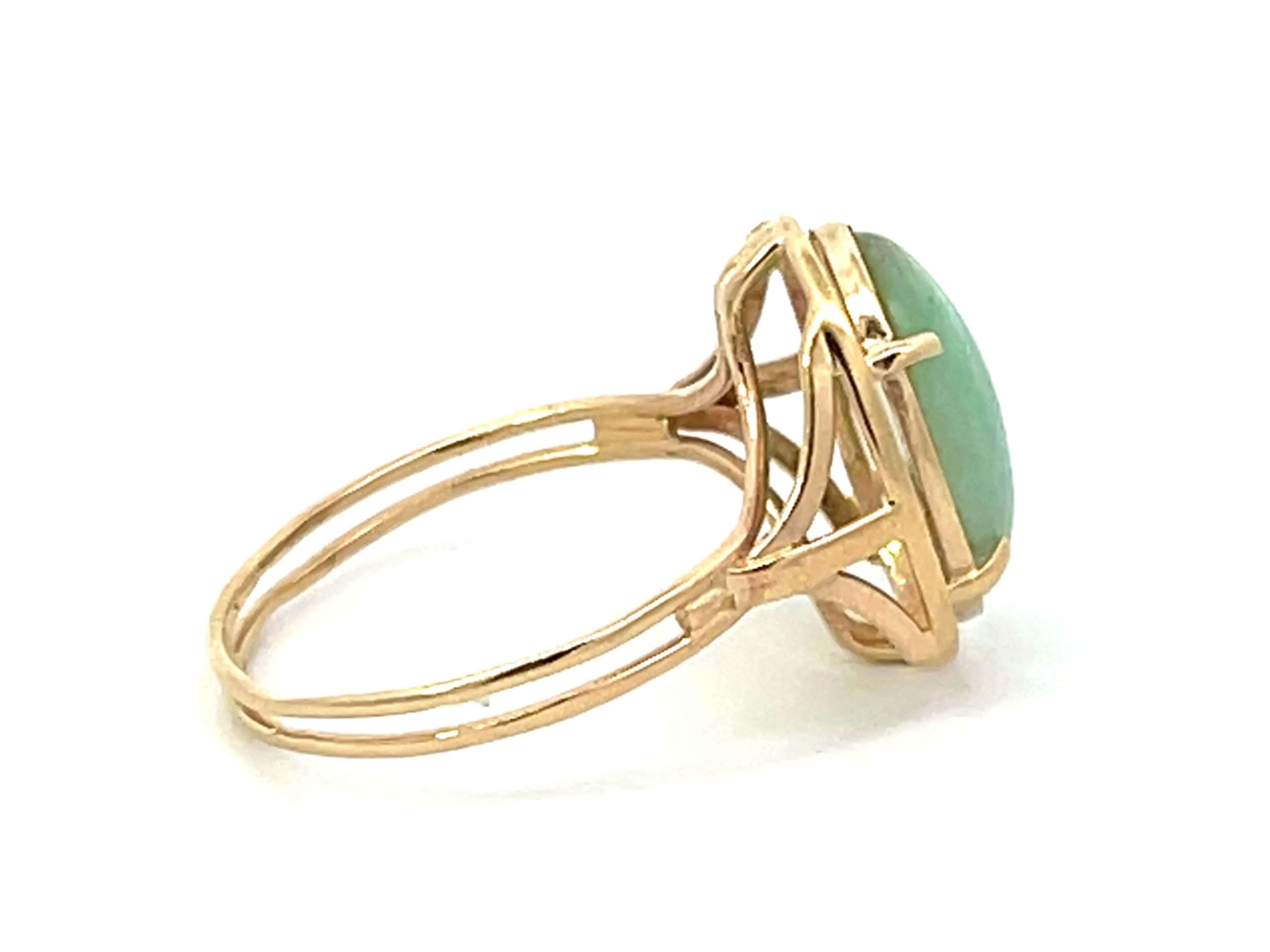 Women's or Men's Mings Oval Green Cabochon Jade Ring 14k Yellow Gold