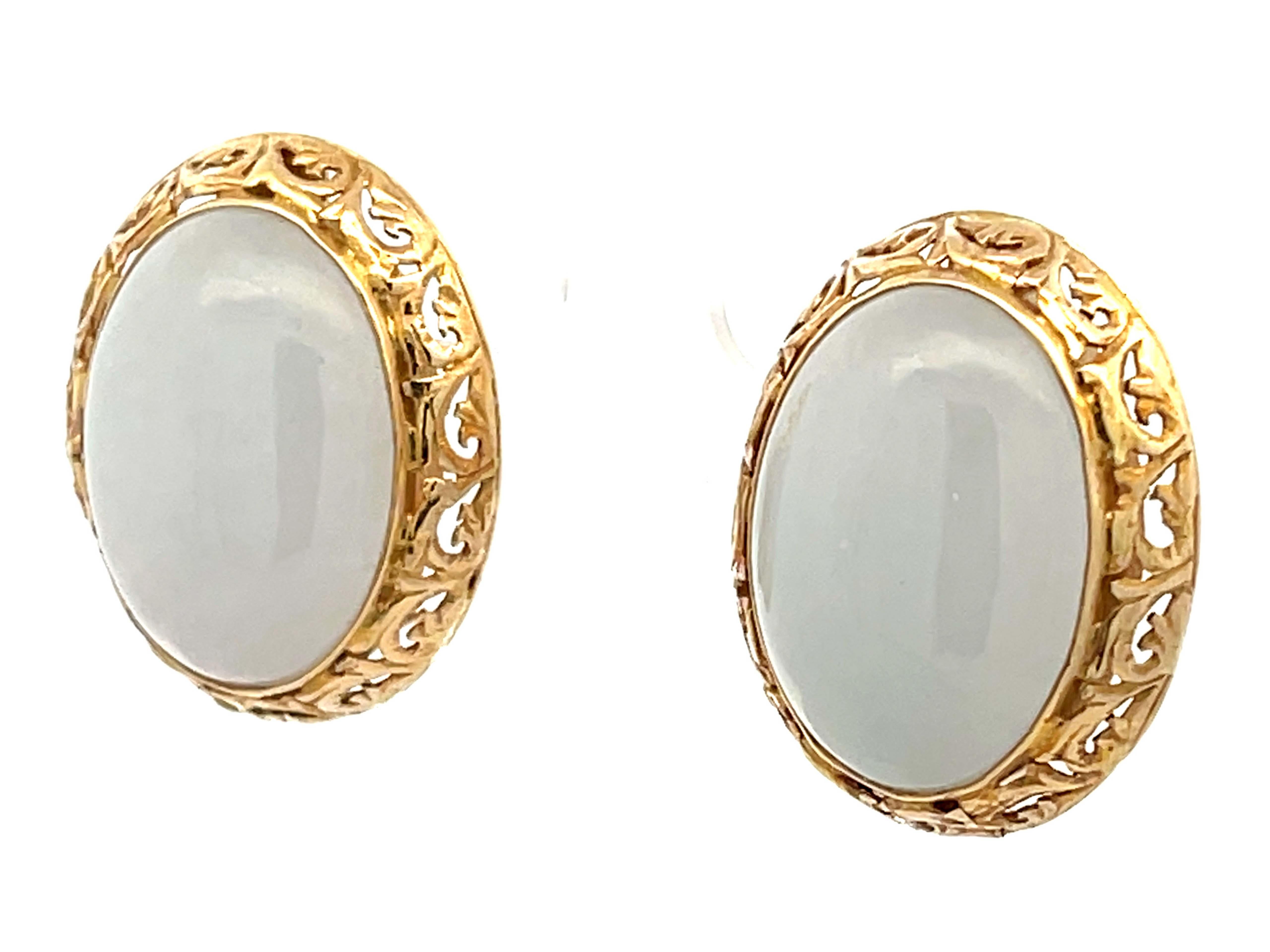 Cabochon Mings Oval White Jade Earrings 14K Yellow Gold For Sale