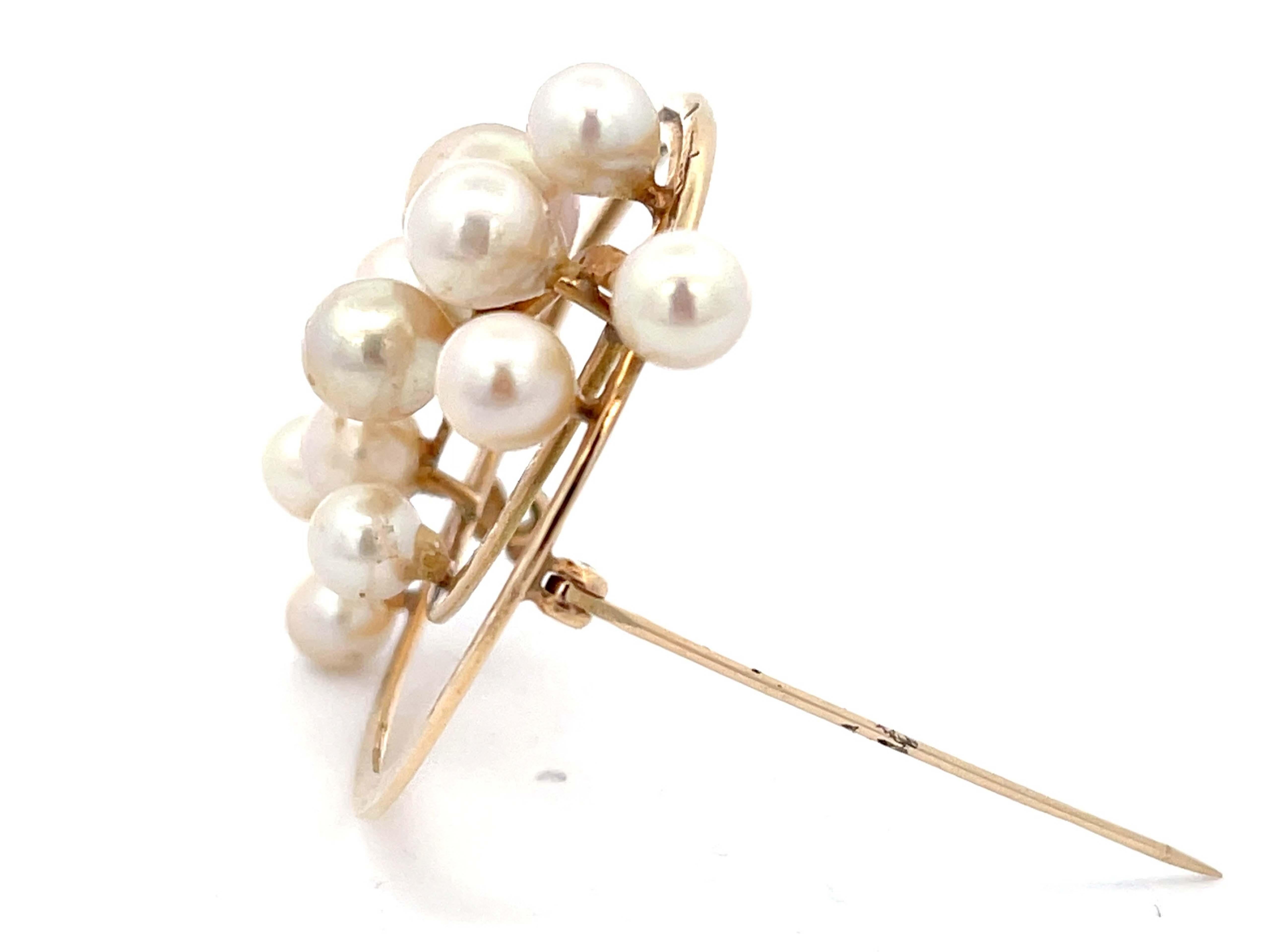 Round Cut Mings Pearl Circle Brooch in 14k Yellow Gold For Sale