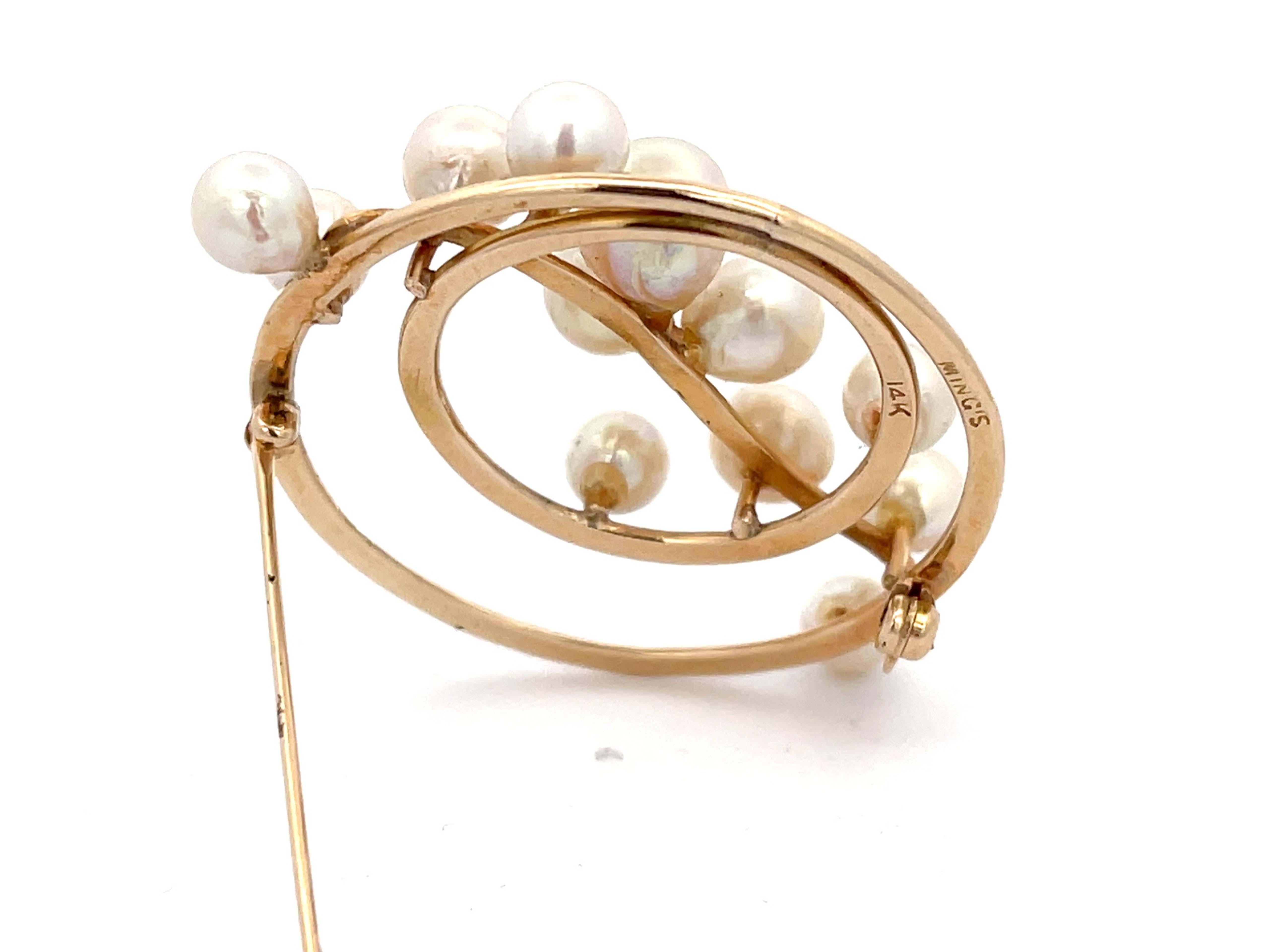 Women's Mings Pearl Circle Brooch in 14k Yellow Gold For Sale