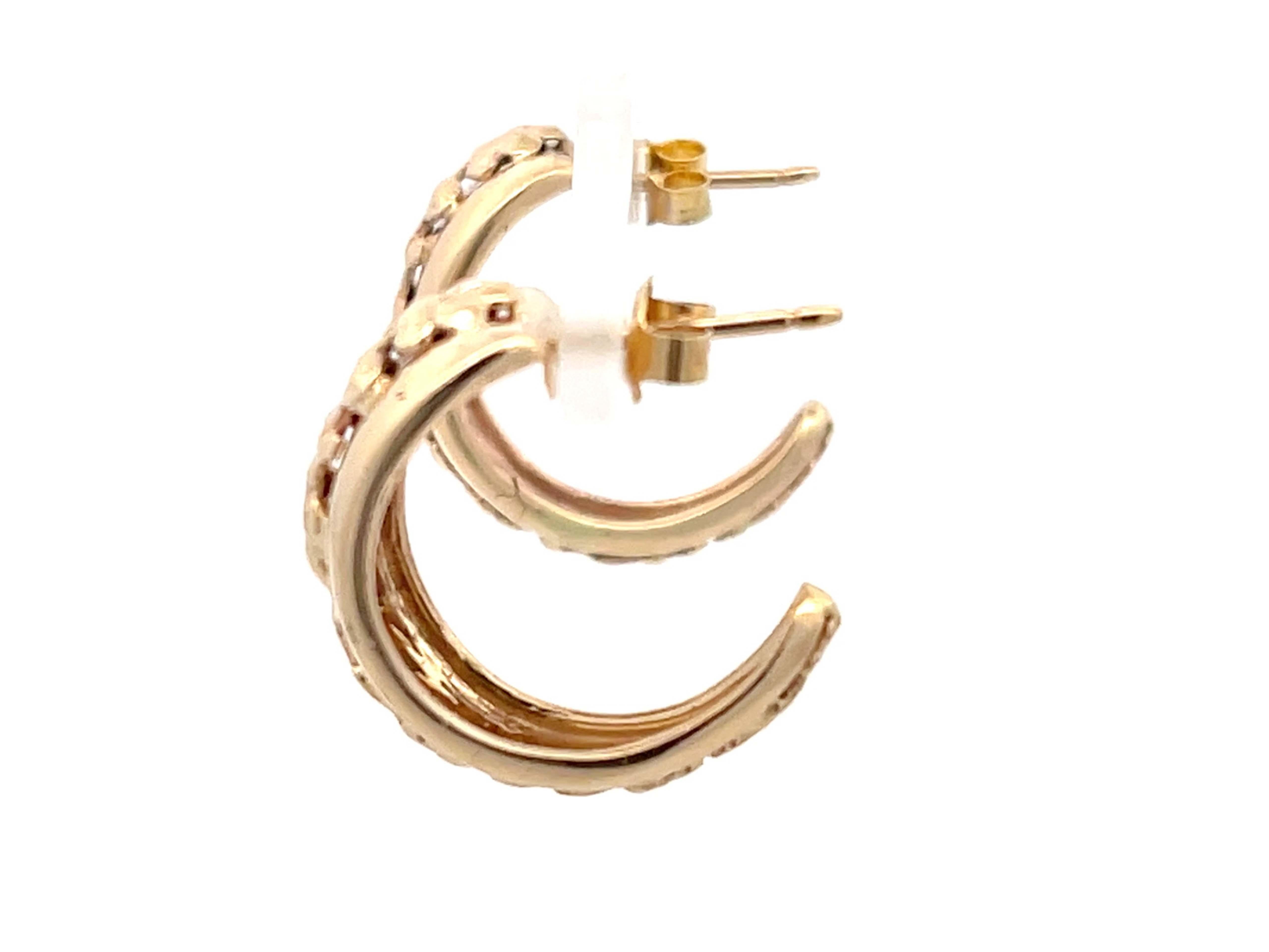 Modern Mings Plum Blossom Huggie Hoop Earrings in 14k Yellow Gold For Sale