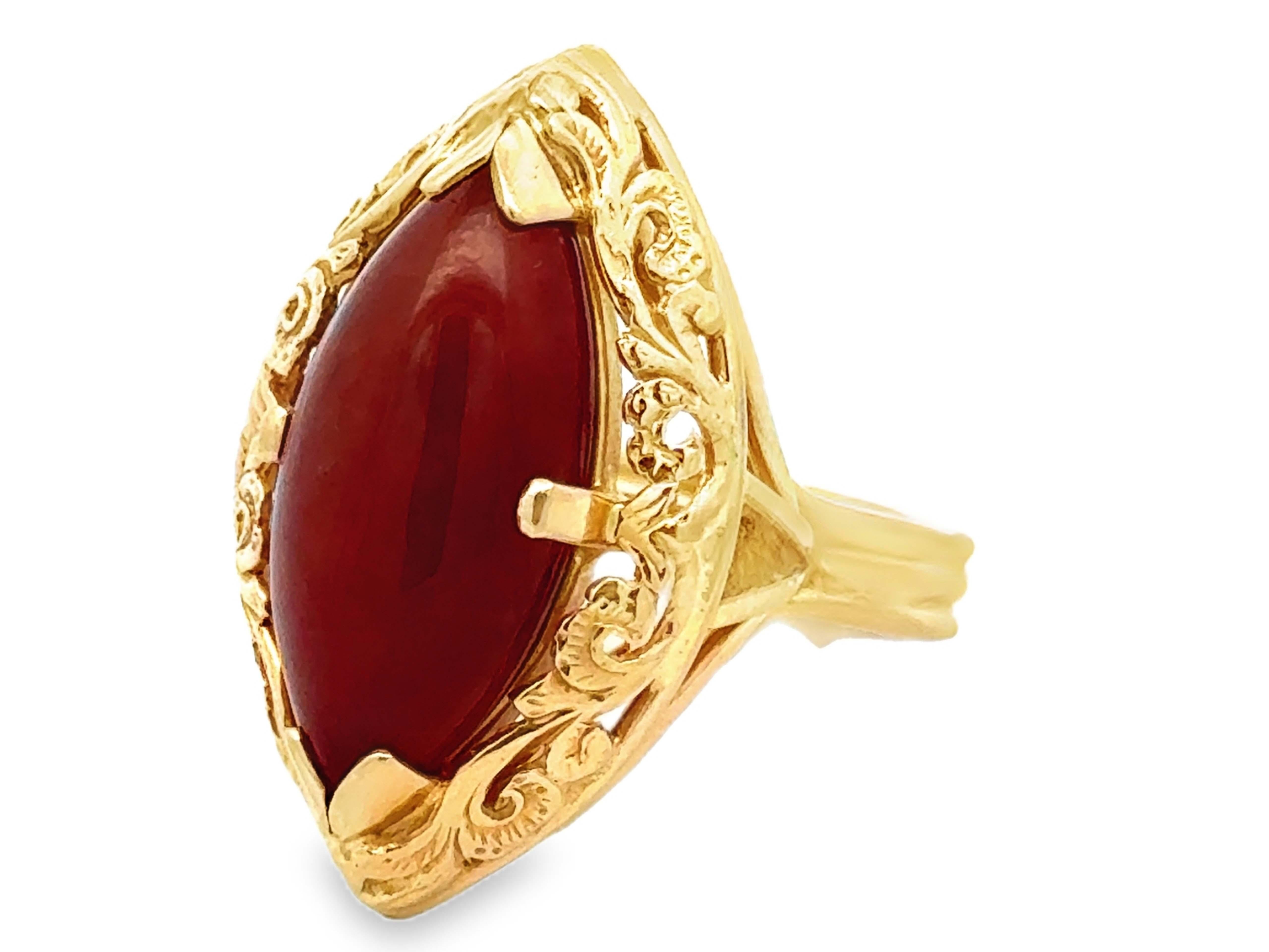Mings Red Marquise Cabochon Jade Ring 14k Yellow Gold In Excellent Condition For Sale In Honolulu, HI
