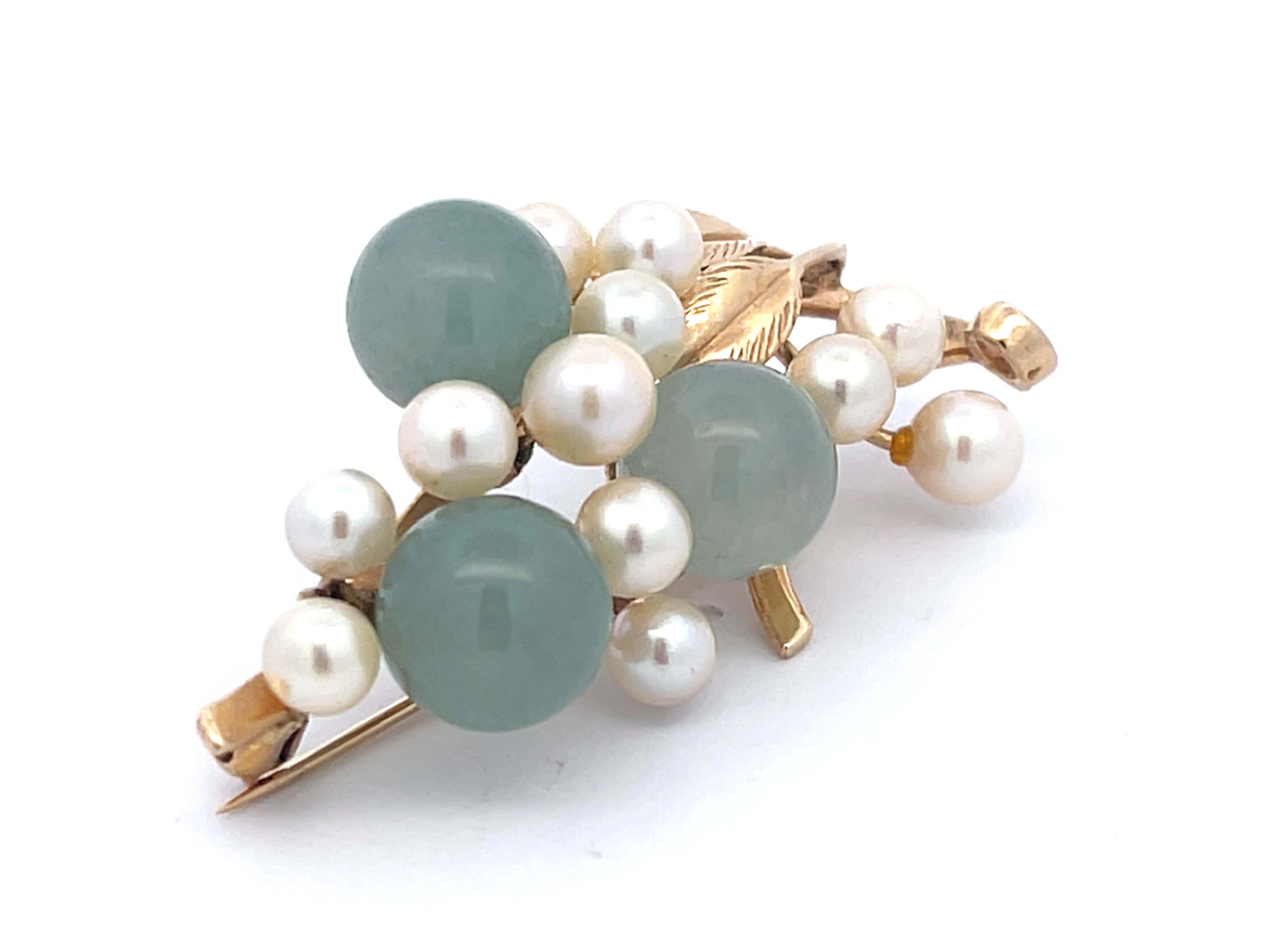 Modern Mings Round Jade Leaf and Pearl Brooch in 14k Yellow Gold For Sale