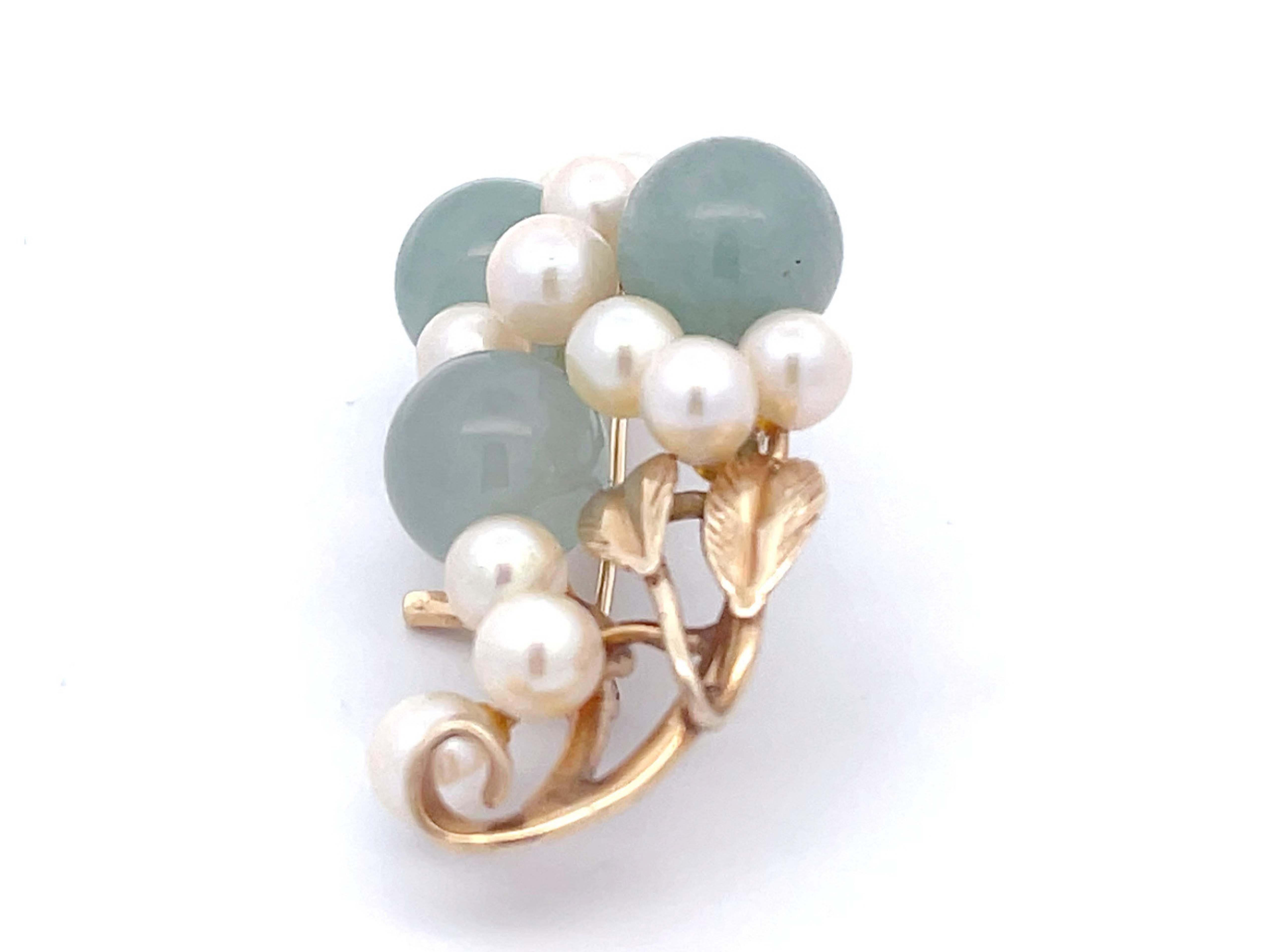 Women's Mings Round Jade Leaf and Pearl Brooch in 14k Yellow Gold For Sale