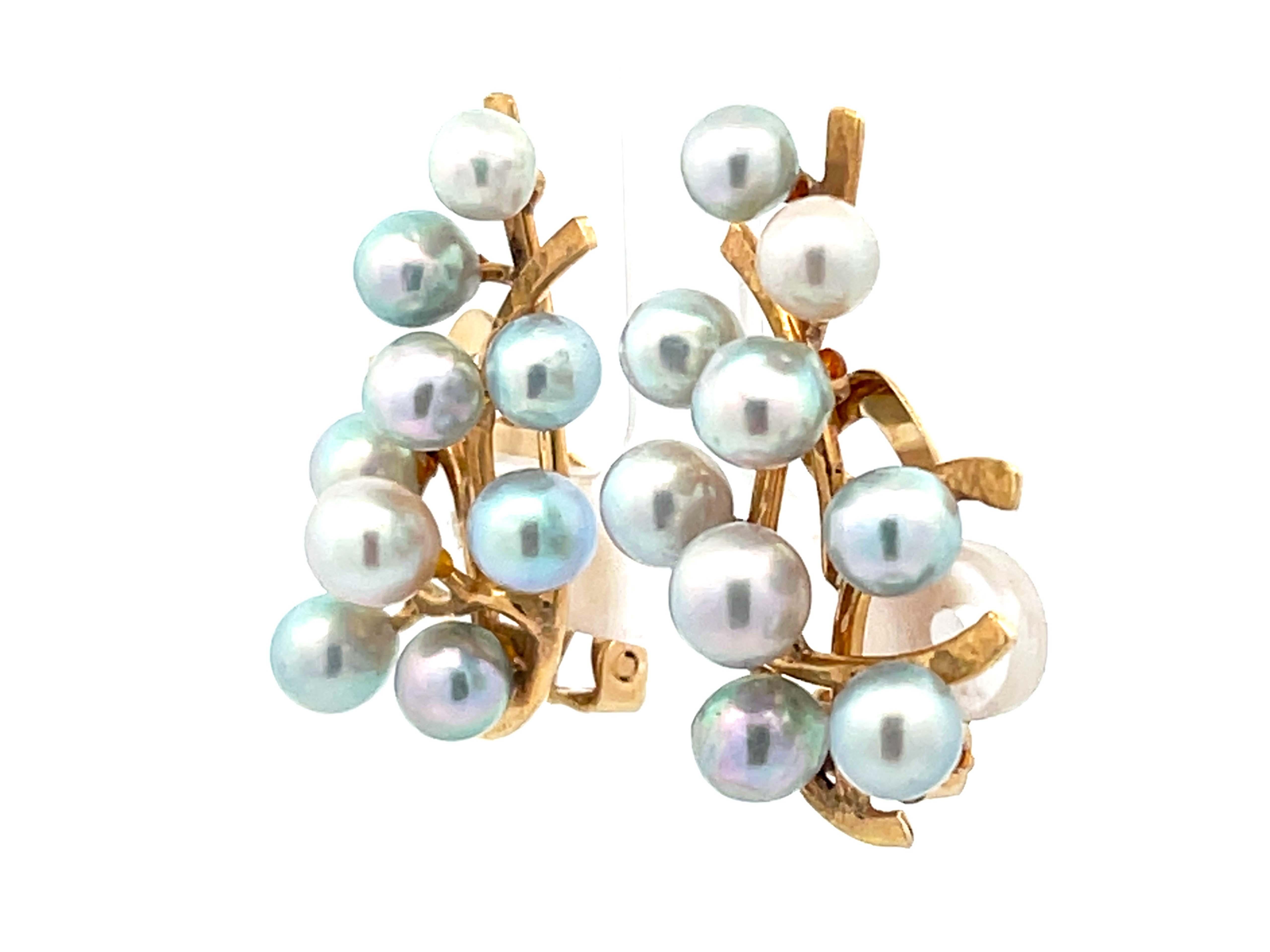 Taille ronde Clips d'oreilles à feuilles Mings en argent et perles bleues en or jaune 14 carats en vente