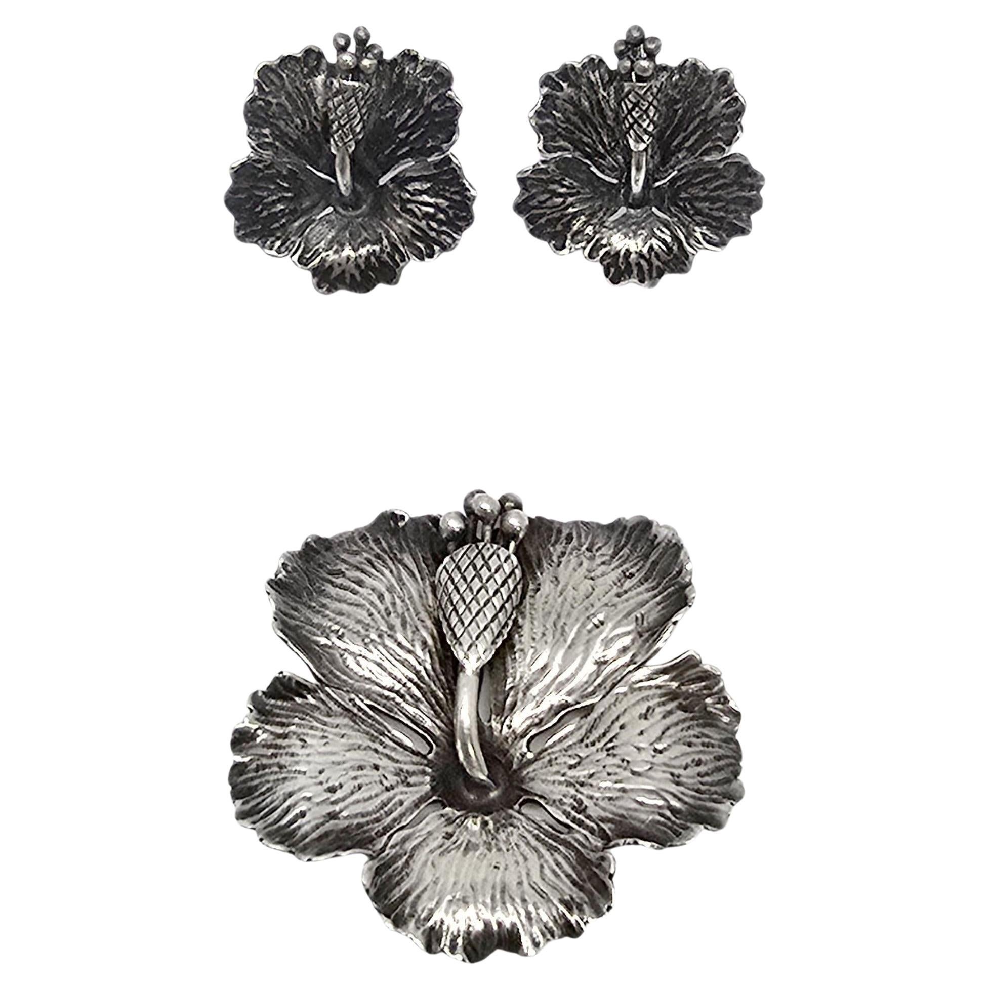 Set di spille e orecchini a clip con fiore di ibisco in argento 925 di Ming Ming #22842
