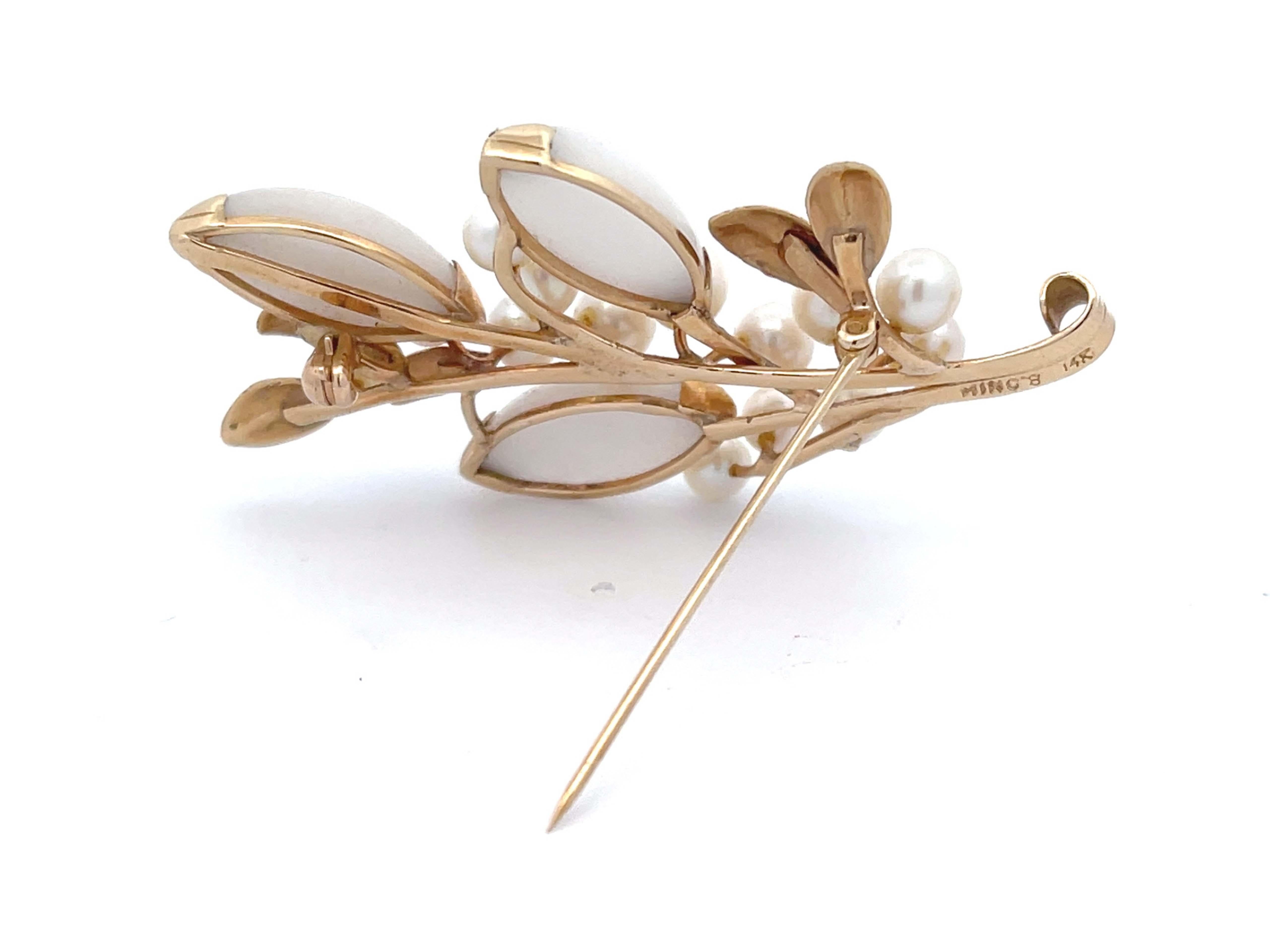 Round Cut Mings White Jade and Pearl Branch Brooch in 14k Yellow Gold For Sale
