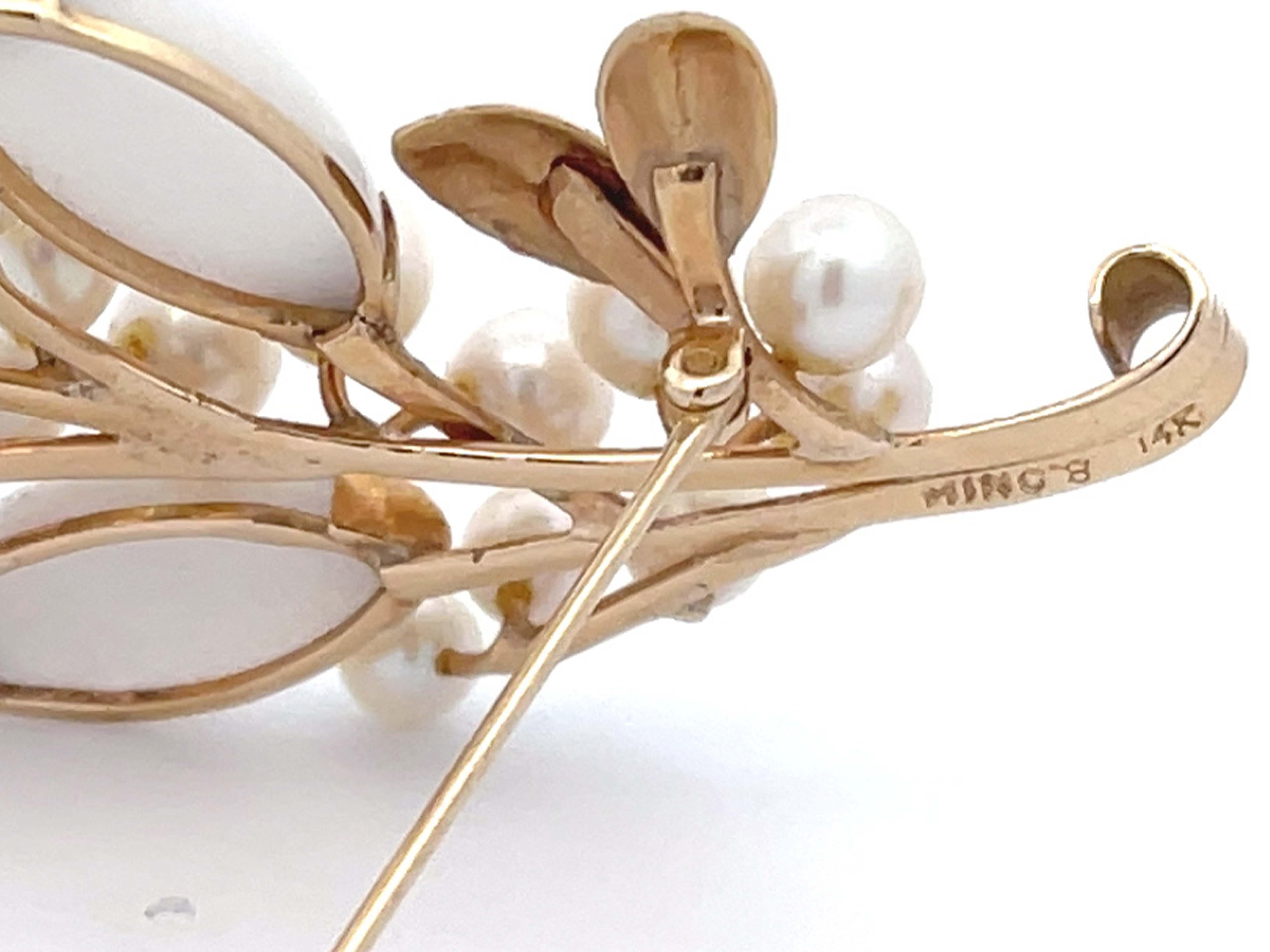 Mings White Jade and Pearl Branch Brooch in 14k Yellow Gold In Excellent Condition For Sale In Honolulu, HI