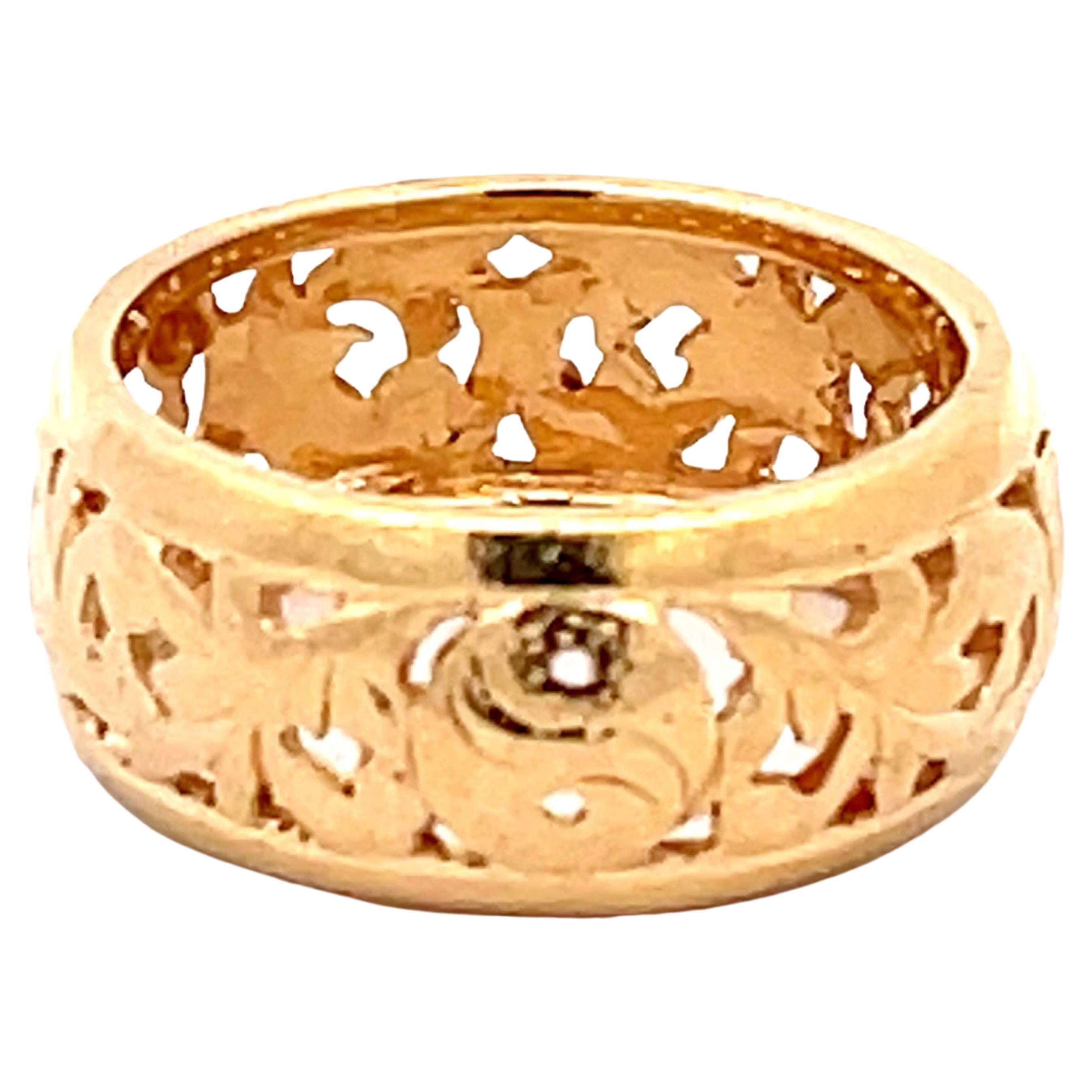 Mings Yin and Yang Cutout Band Ring in 14k Yellow Gold For Sale