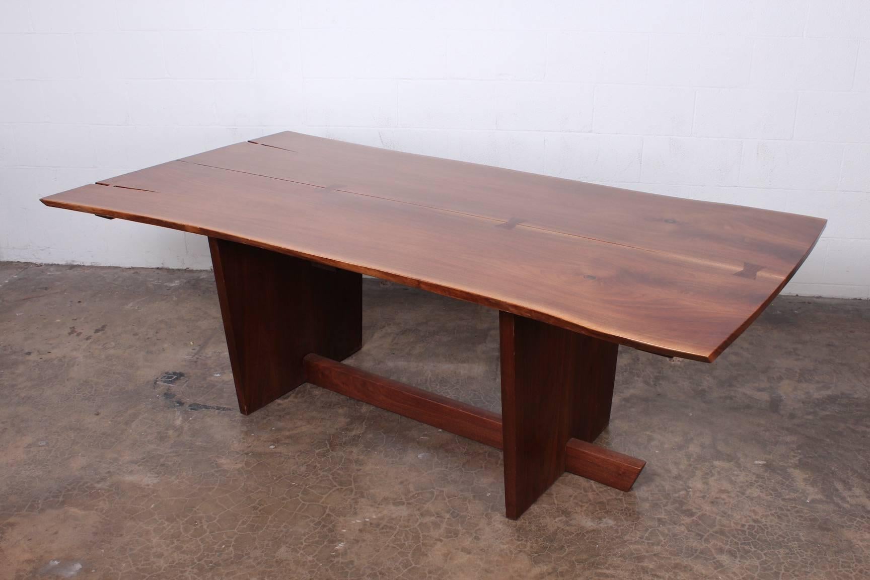 Minguren II Dining Table by Mira Nakashima In Good Condition In Dallas, TX