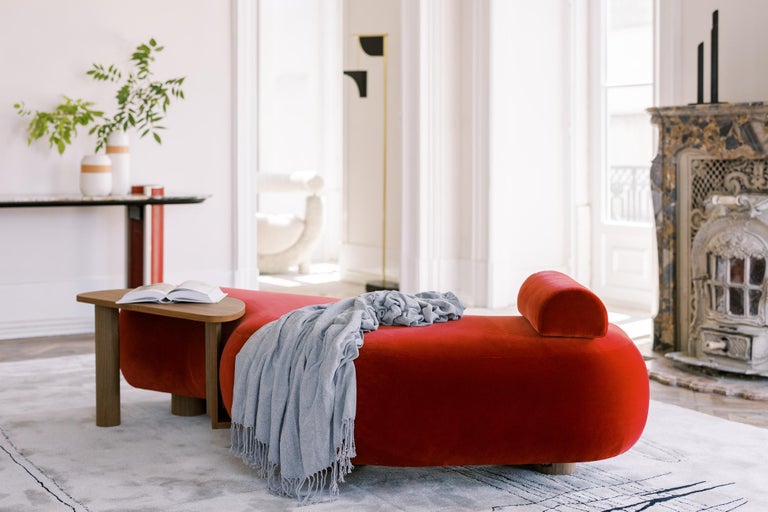 21st Century Contemporary Modern Minho Chaise Longue Red Velvet Walnut Handcrafted in Portugal - Europe by  Greenapple.

Minho is an extremely refined piece that gives a modern twist to the traditional chaise longue. Its shape reveals the clear