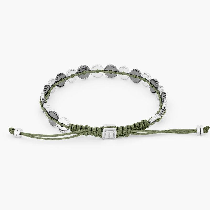 Mini 21 Gear Bracelet with Khaki Macrame in Black Rhodium Plated Silver, Size L In New Condition For Sale In Fulham business exchange, London