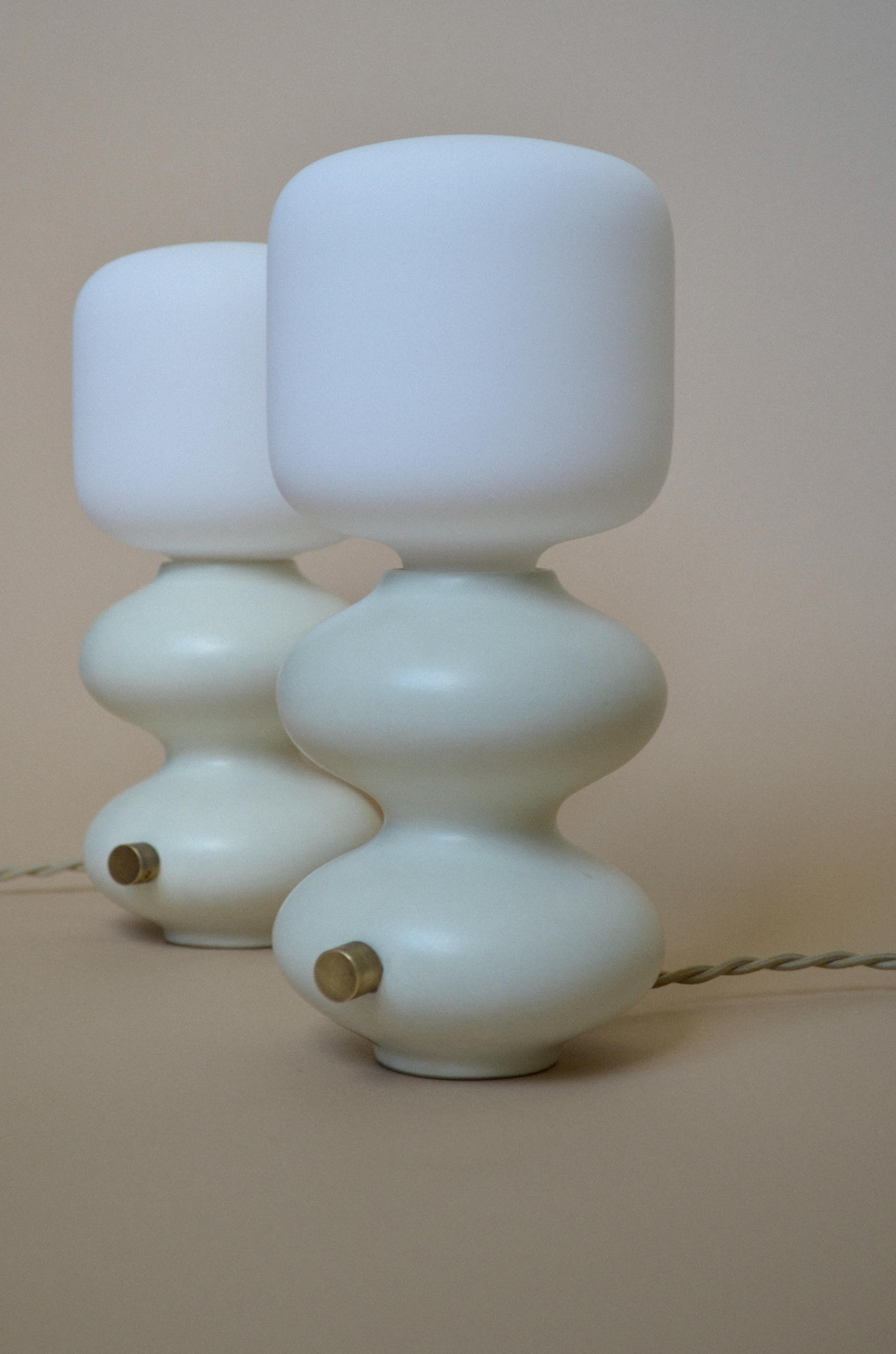 Other Mini Alabaster Wave Form Ceramic Table Lamp by Forma Rosa Studio For Sale