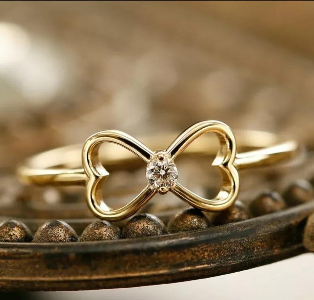 Round Cut Mini Bow Shaped Diamond Ring 14k Solid Gold Everyday Use Diamond Ring Jewelry. For Sale