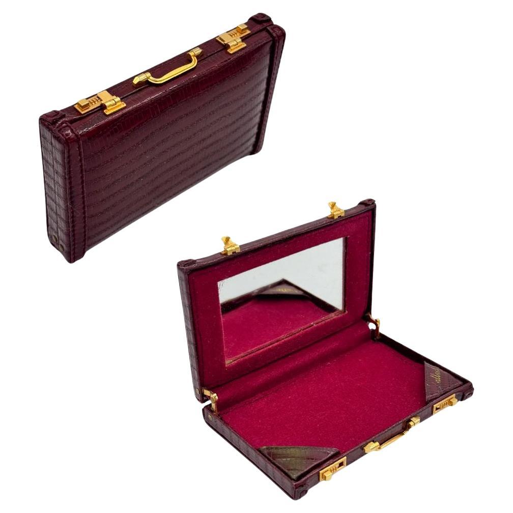 Mini Aktenkoffer Visitenkartenhalter Burgund Faux-Croc - NOS mit Spiegel 1990s im Angebot