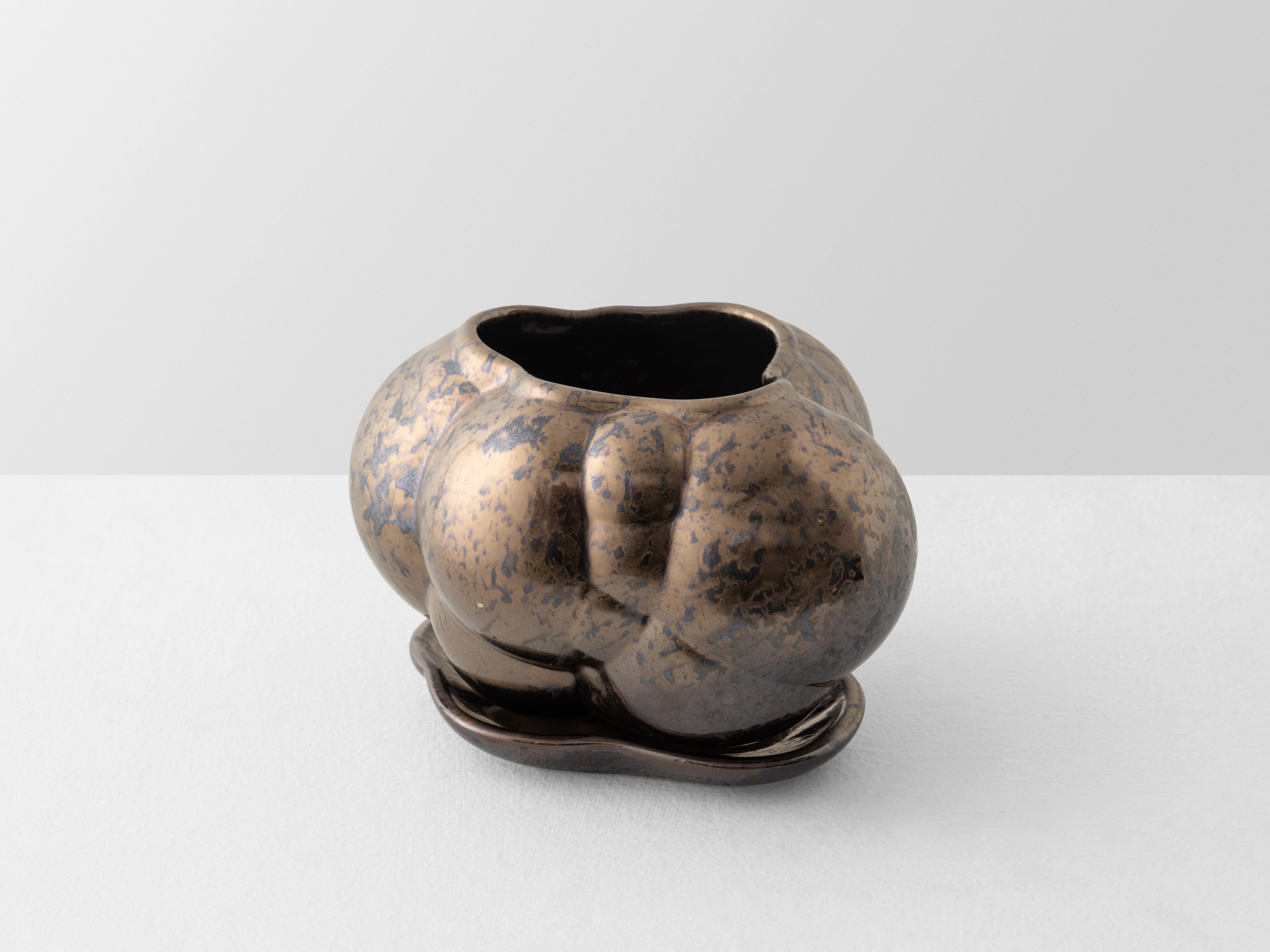 Mini jardinière Botryoidal de Forma Rosa Studio en bronze Neuf - En vente à Geneve, CH