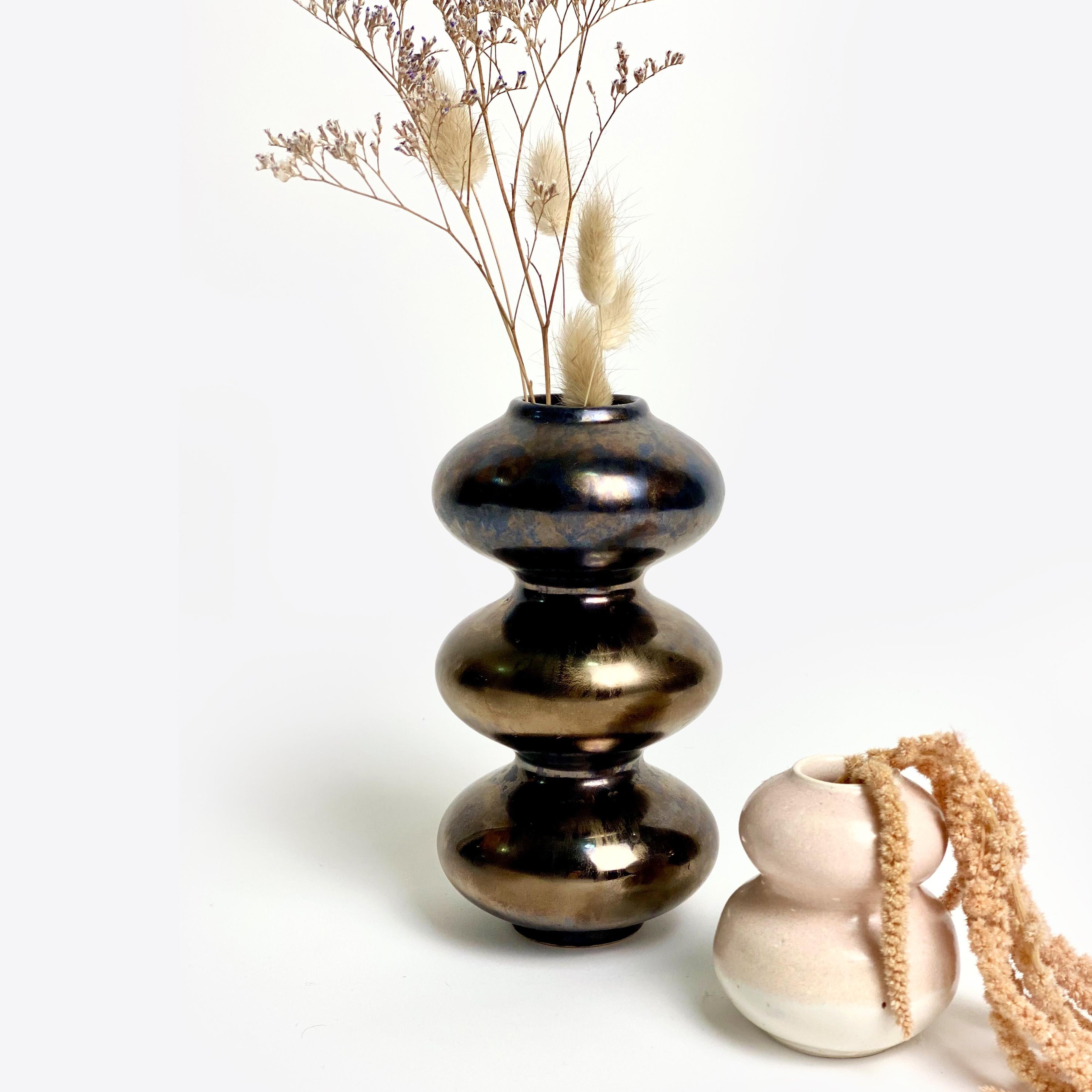 Other Mini Bronze Wave Form Vase by Forma Rosa Studio For Sale