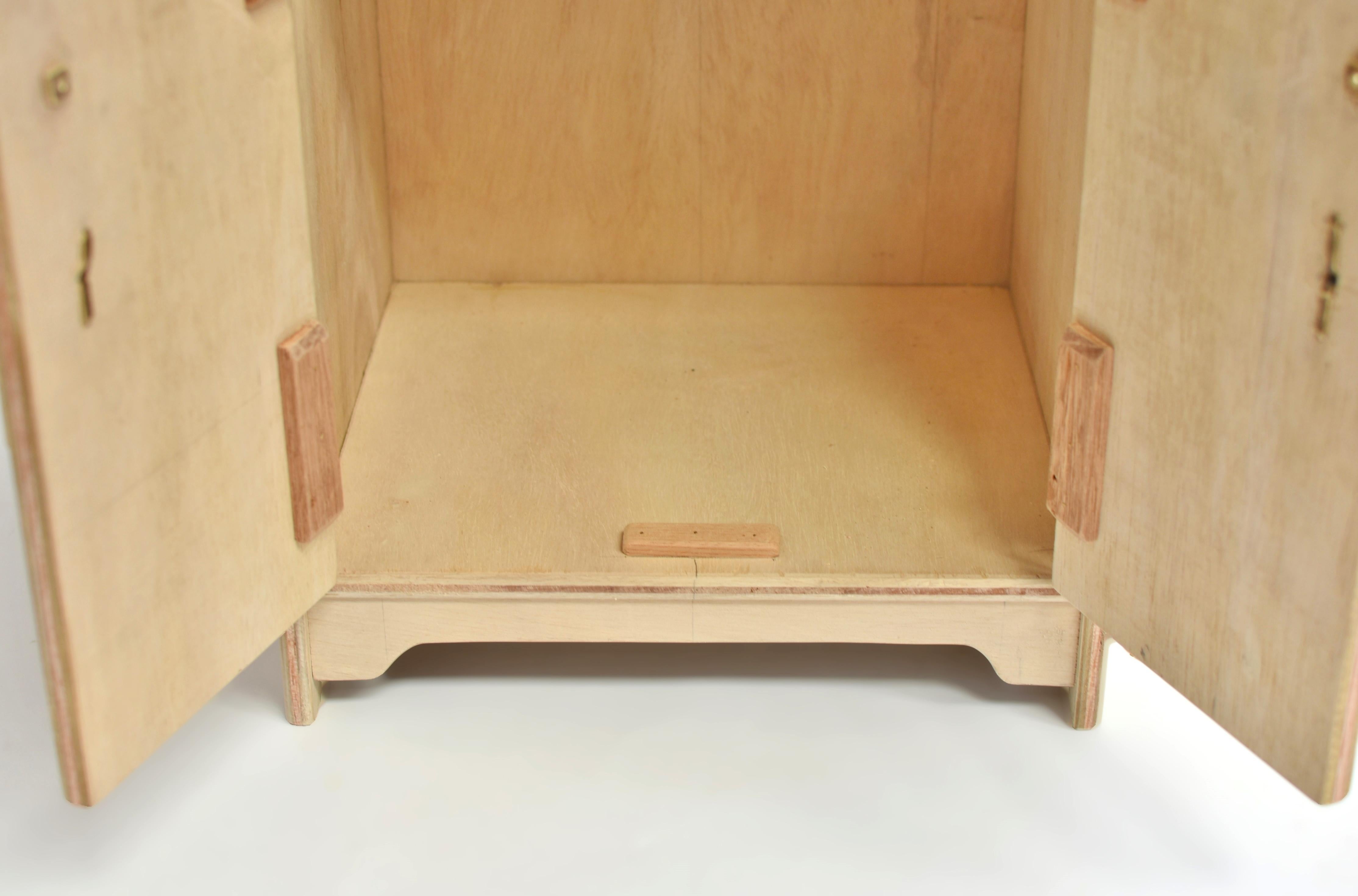 Mini Cabinet Ming Modern 18.75