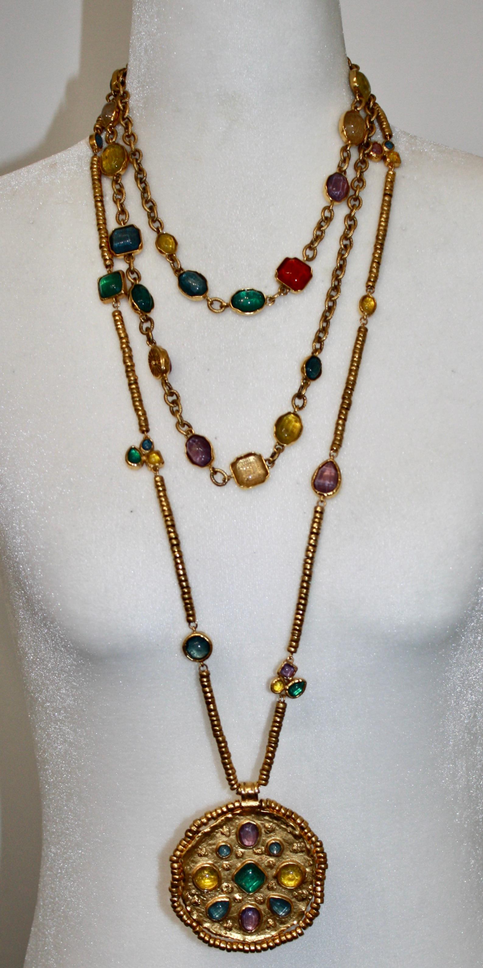 Mini Cabochons Rainbow Medallion Necklace  For Sale 6