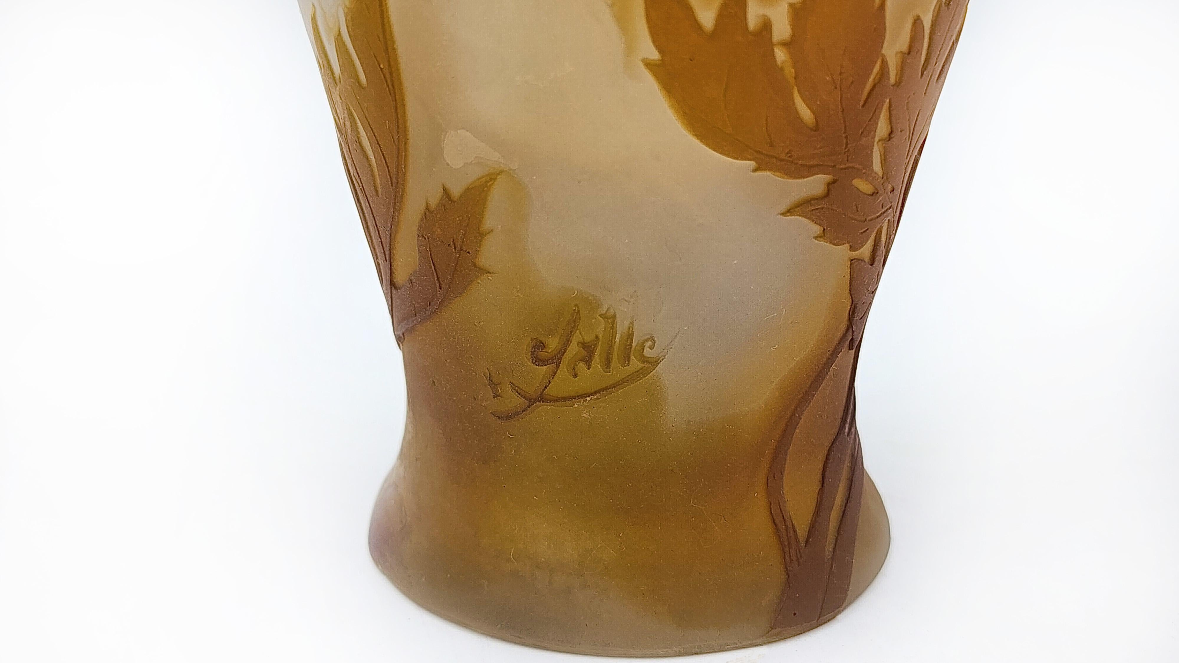 XX secolo Mini vaso in vetro Cameo di Emile Galle in vendita