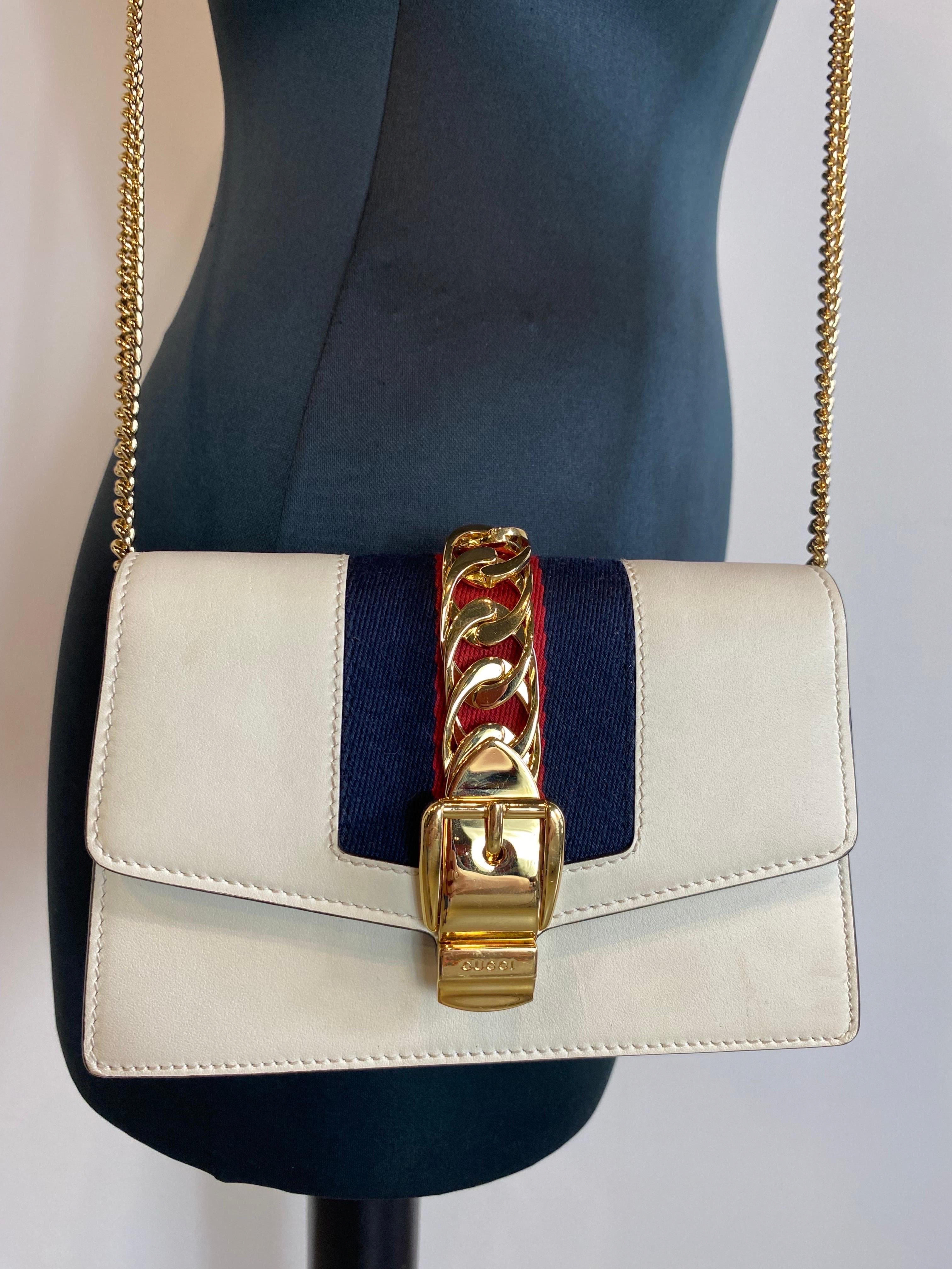 Mini Chain Sylvie bag Gucci For Sale 4