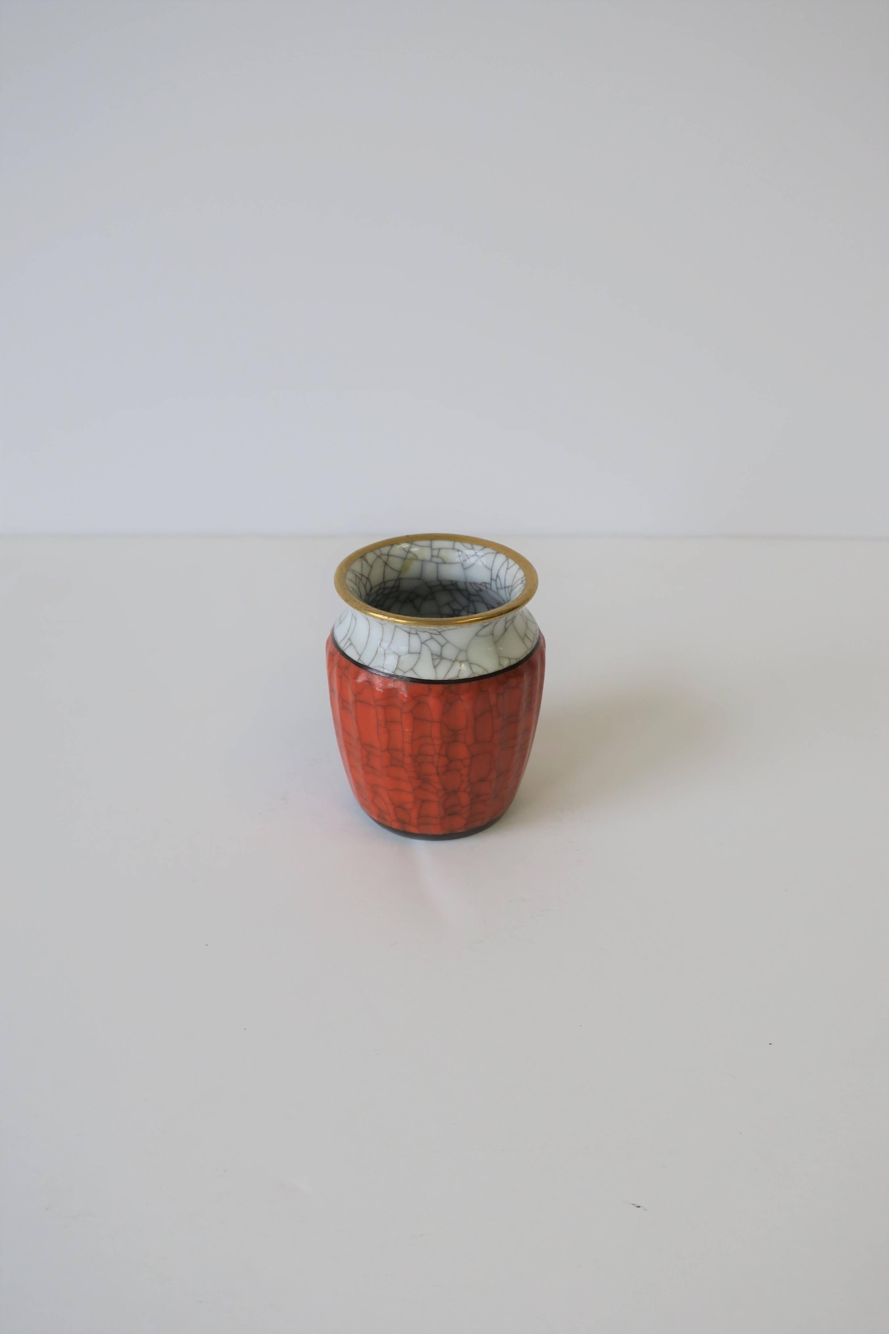Dänische Keramikvase, klein im Angebot 1