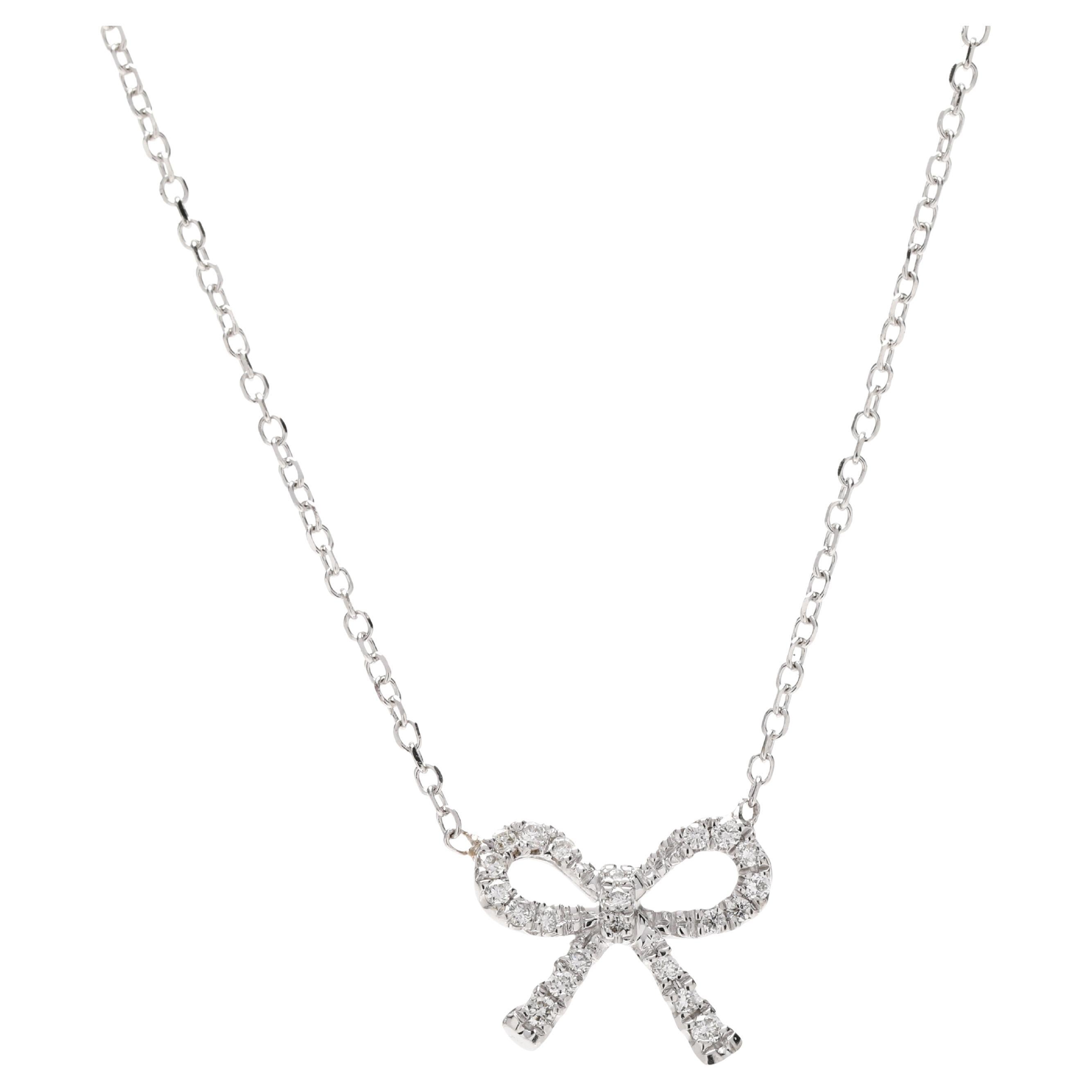 Mini collier noeud en diamant, or blanc 14k, longueur 16.25 pouces