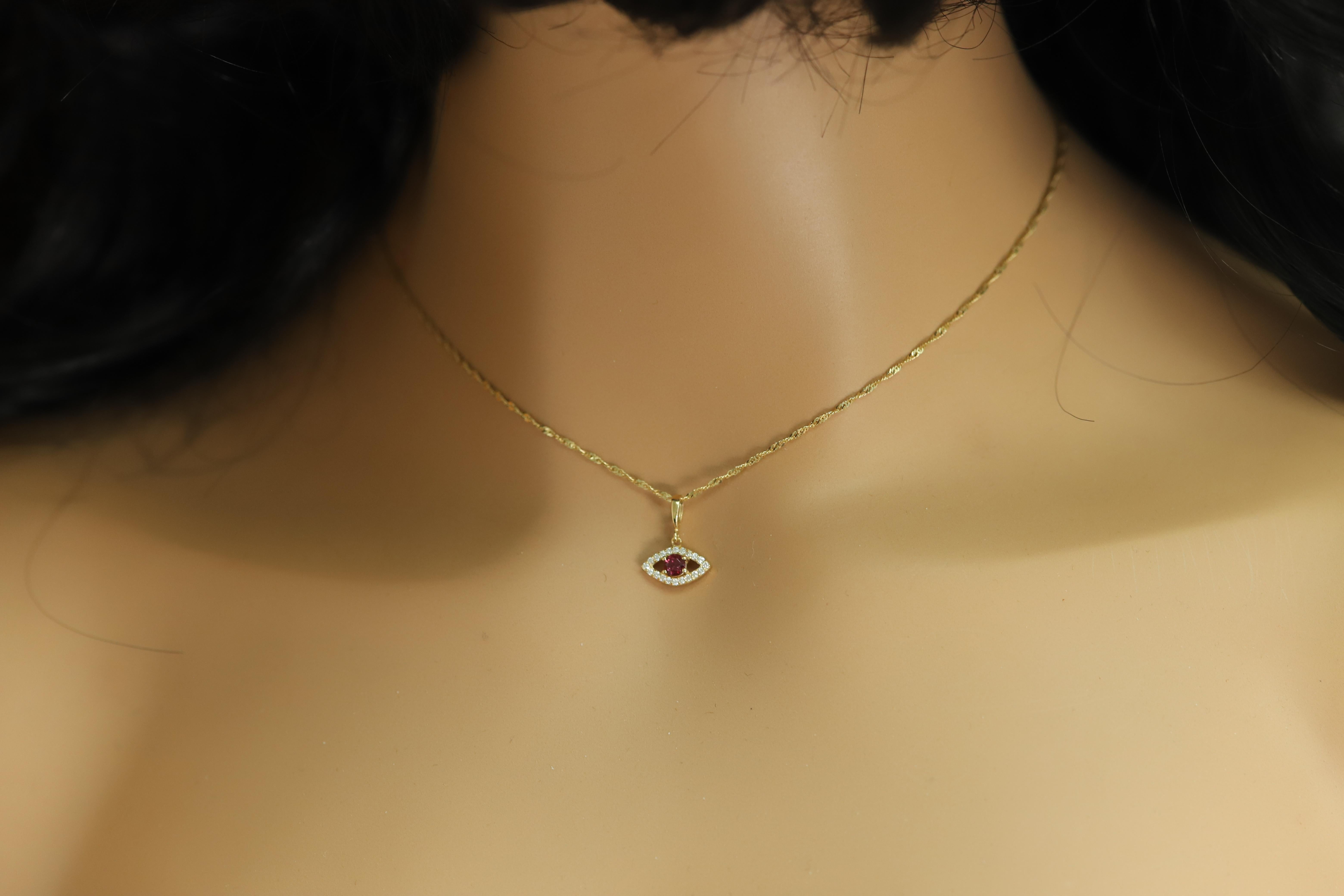 Mini Diamante Mal de Ojo Oro Amarillo 14 Kilates con Centro Rodolita Natural en Nuevo estado para la venta en Brooklyn, NY