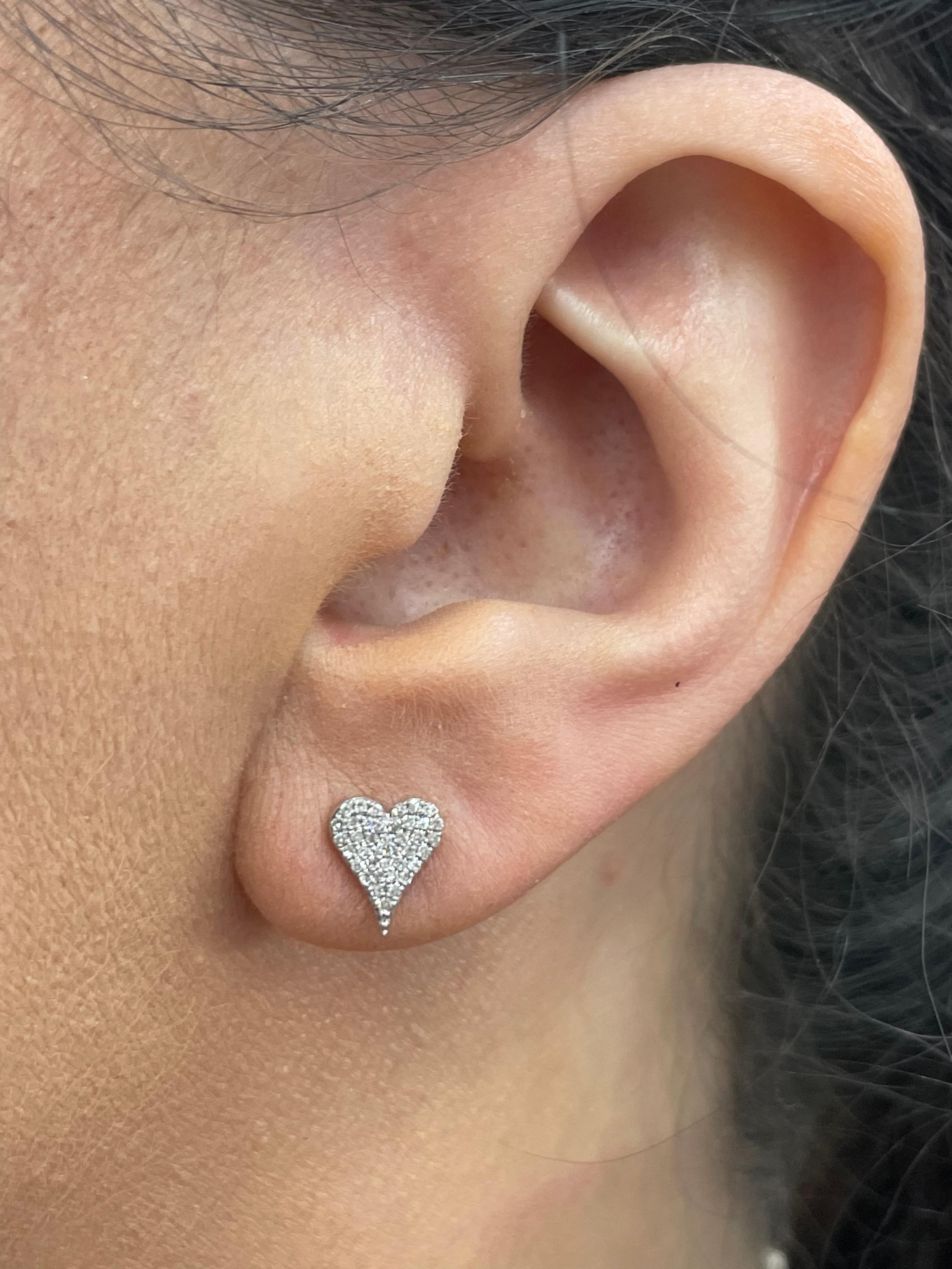 Contemporary Mini Diamond Heart Stud Earrings 0.20 Carats 14 Karat White Gold For Sale