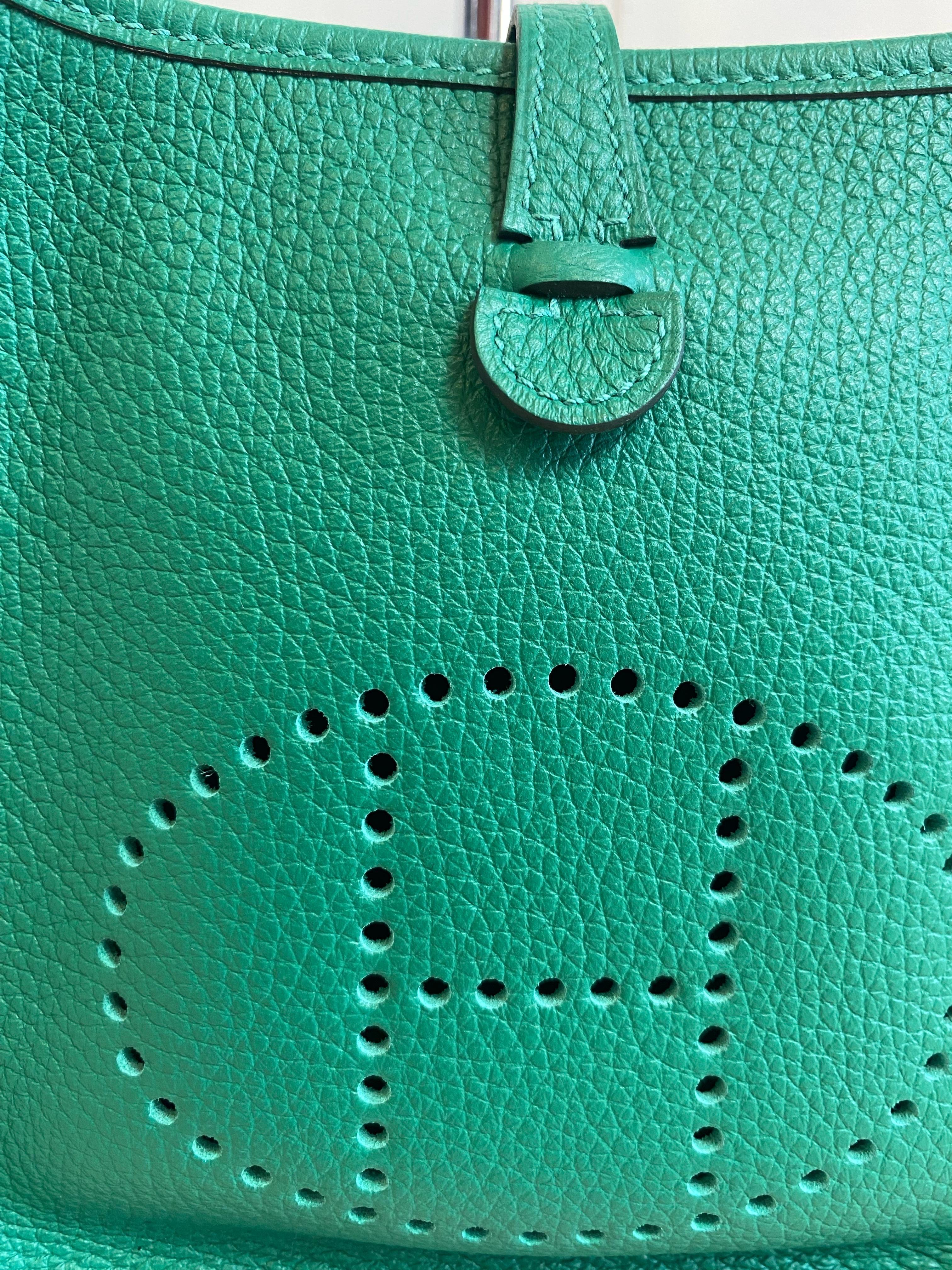 Hermès Tasche Mini Evelyne. im Angebot 4