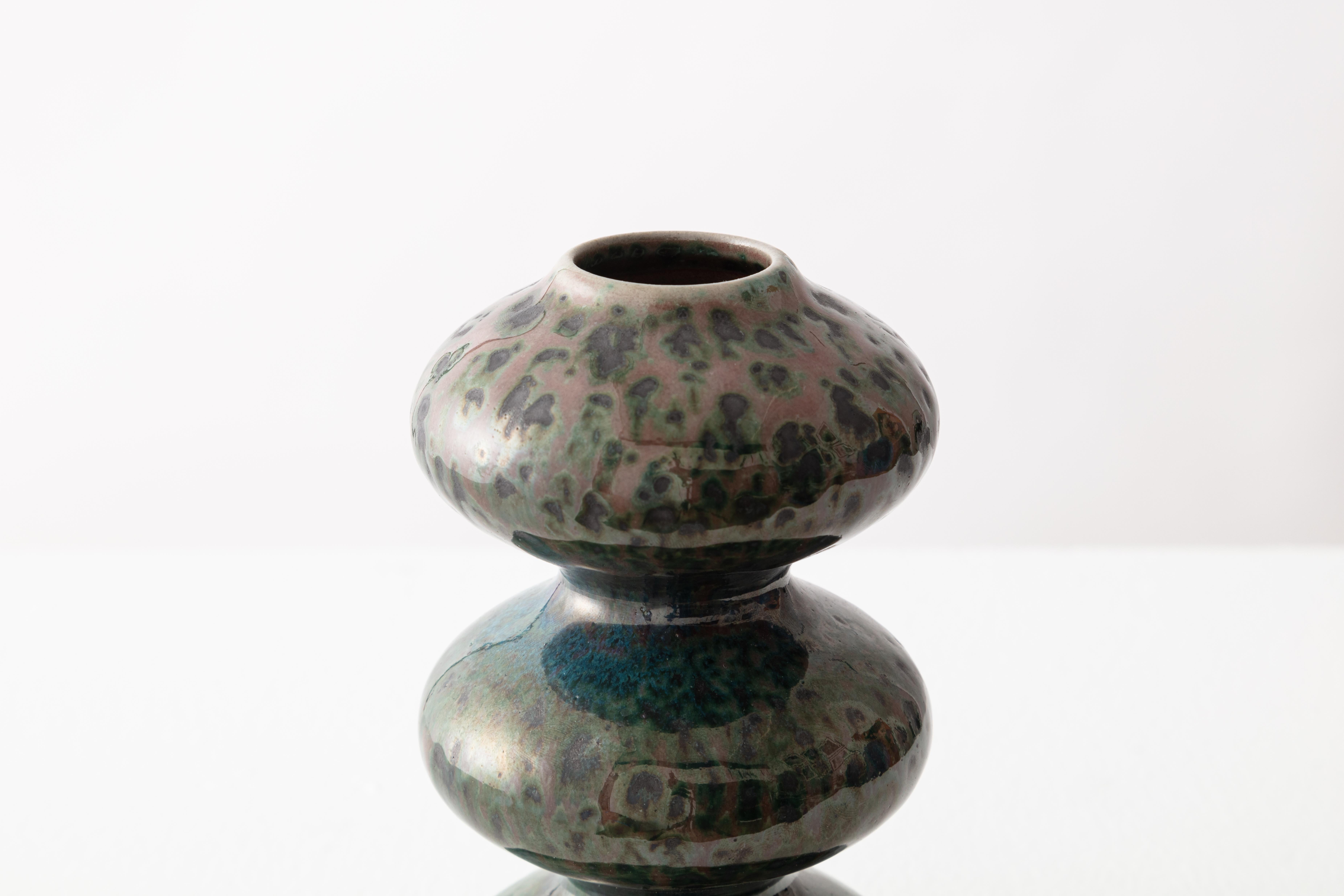 Post-Modern Mini Green Wave Form Vase by Forma Rosa Studio For Sale